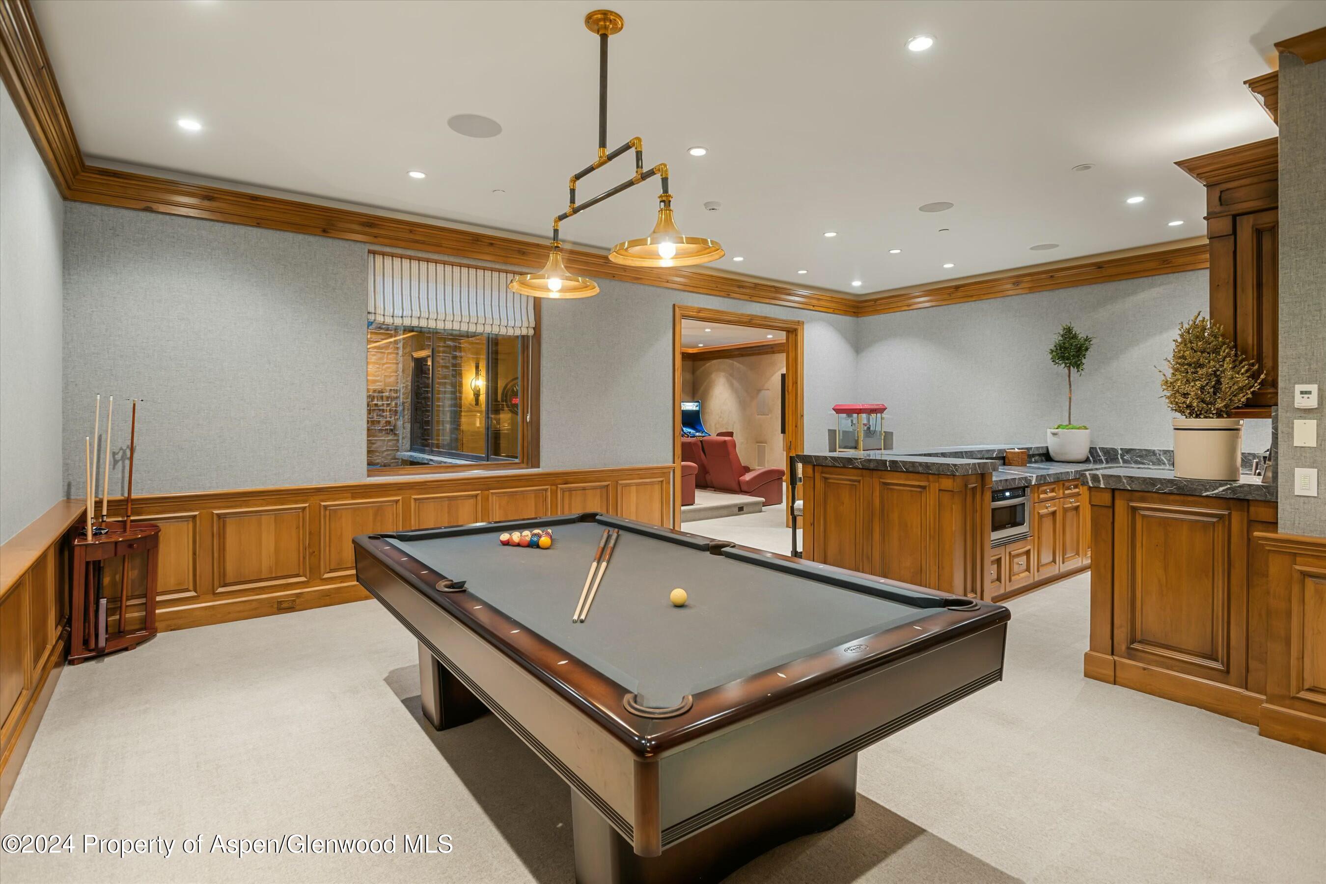 386 Pfister Drive