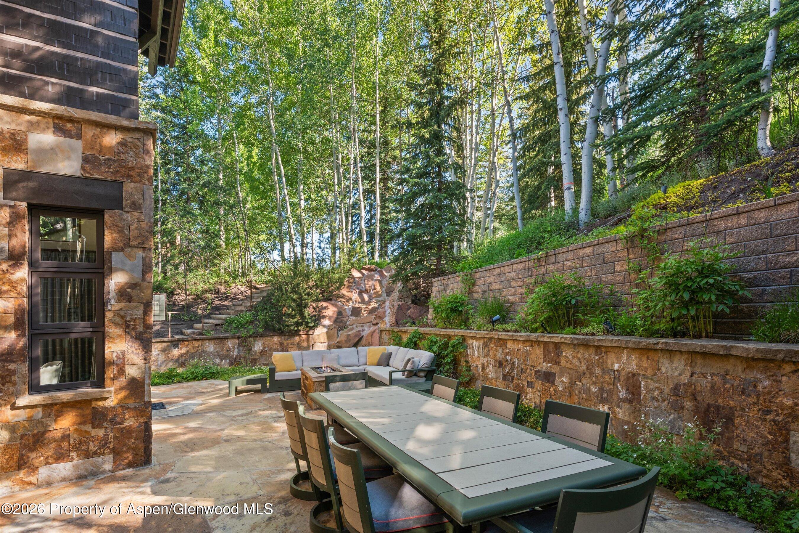 386 Pfister Drive