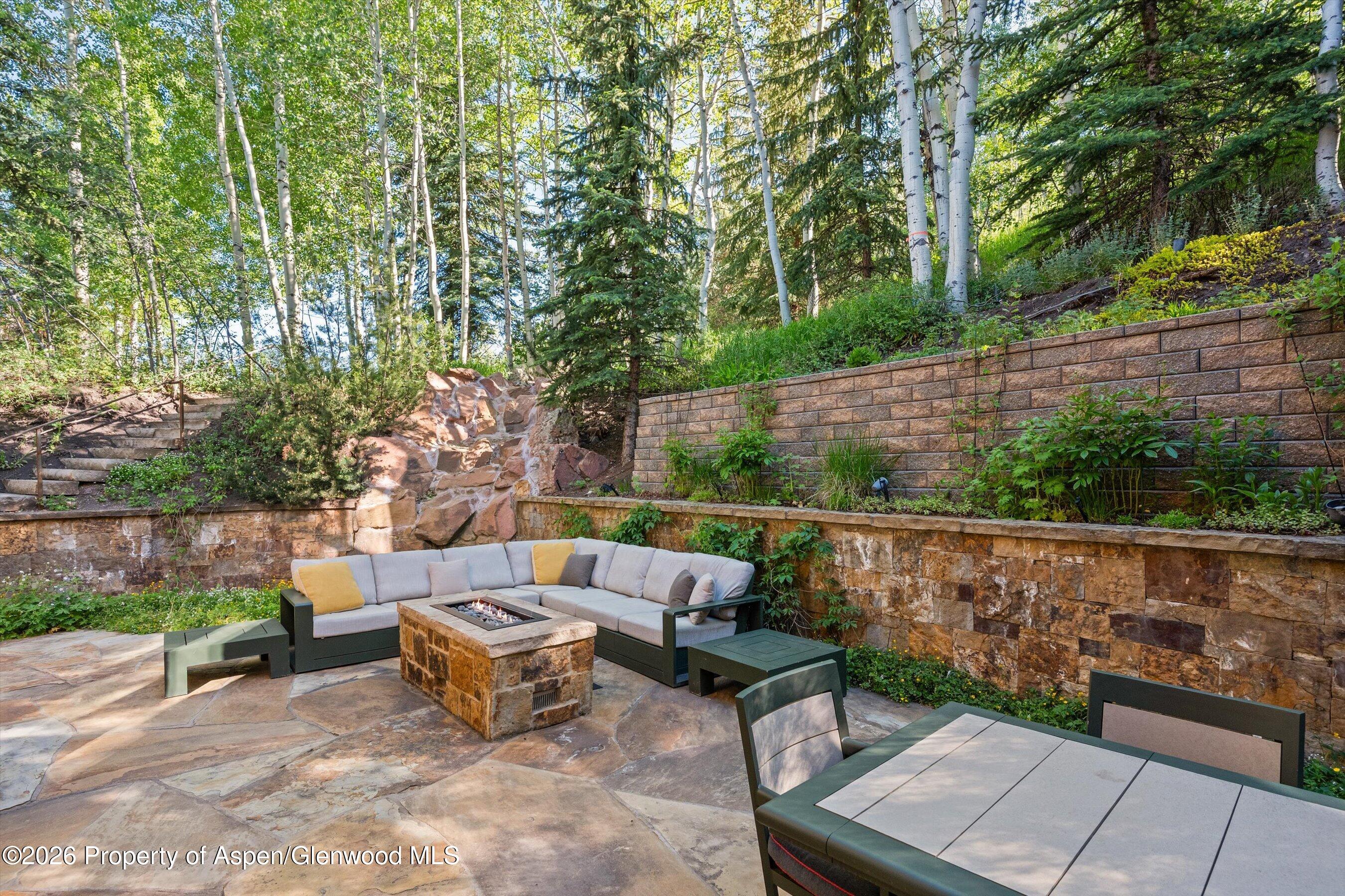 386 Pfister Drive
