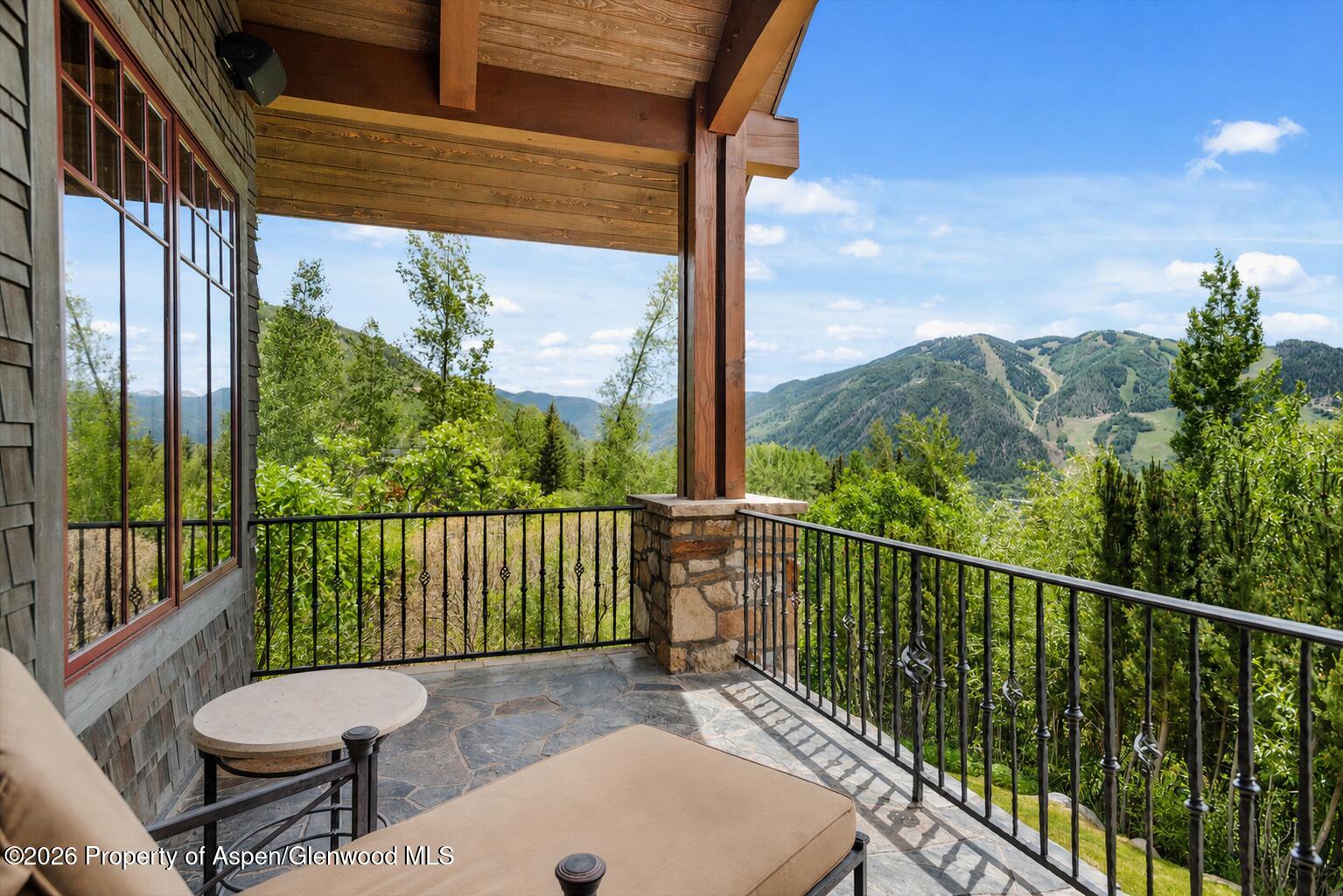 863 Hunter Creek Road