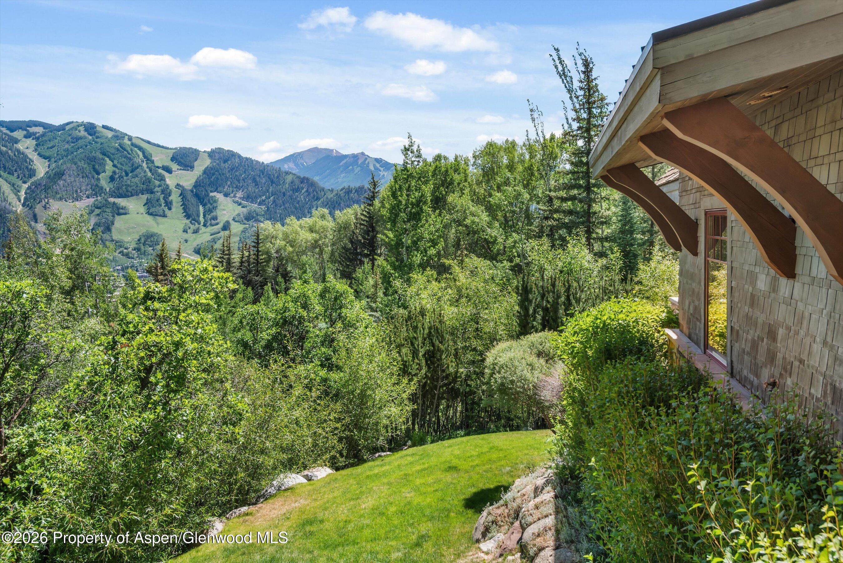 863 Hunter Creek Road