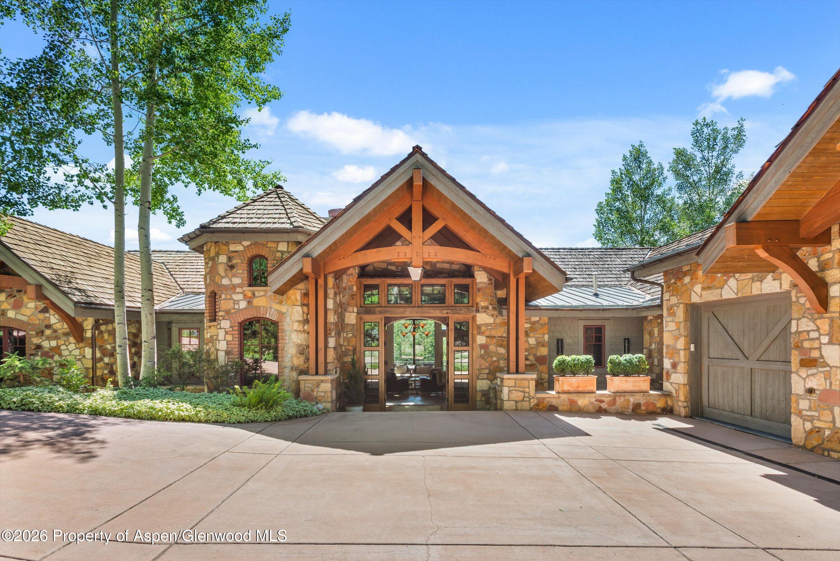 863 Hunter Creek Road