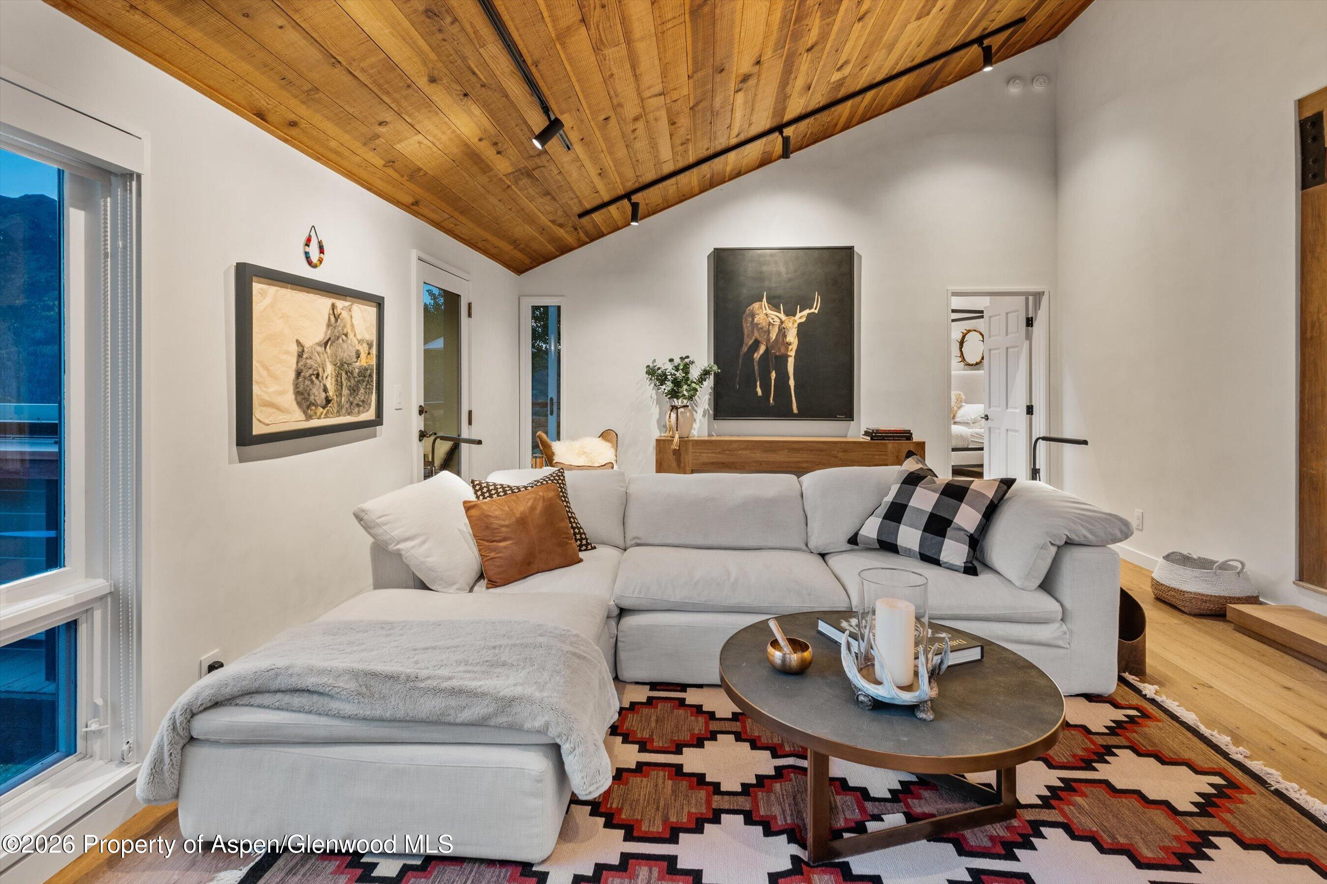 941 Little Annie Road