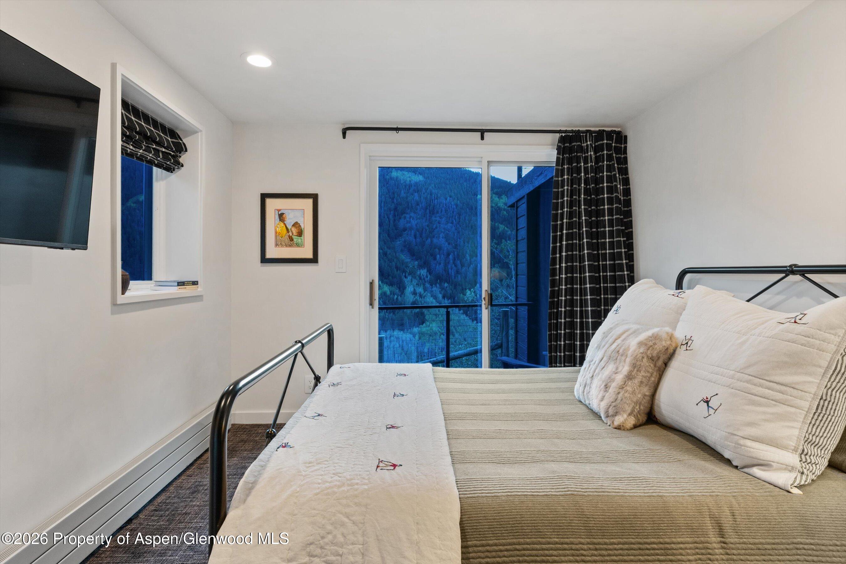 941 Little Annie Road