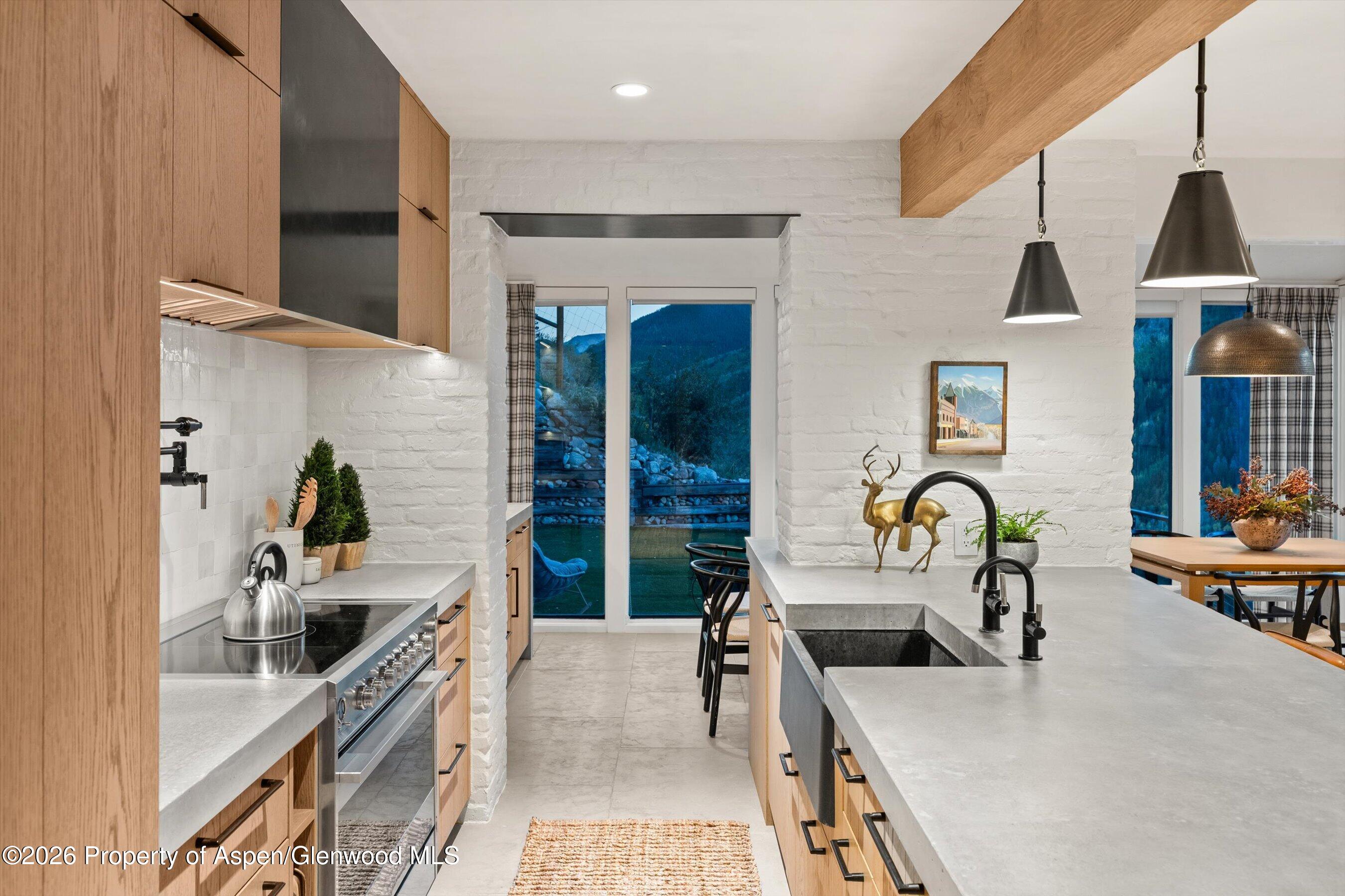 941 Little Annie Road