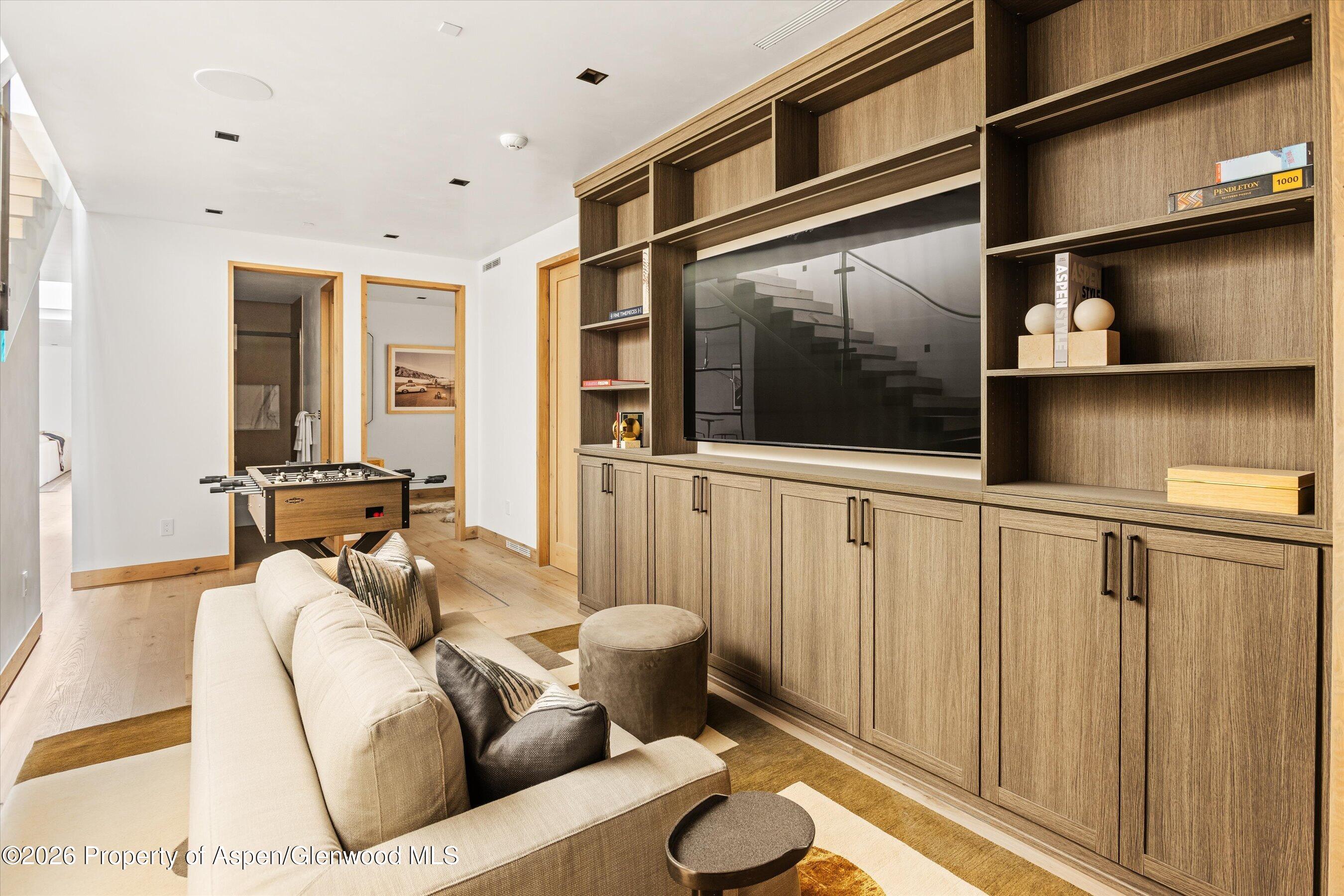 411 Pearl Court