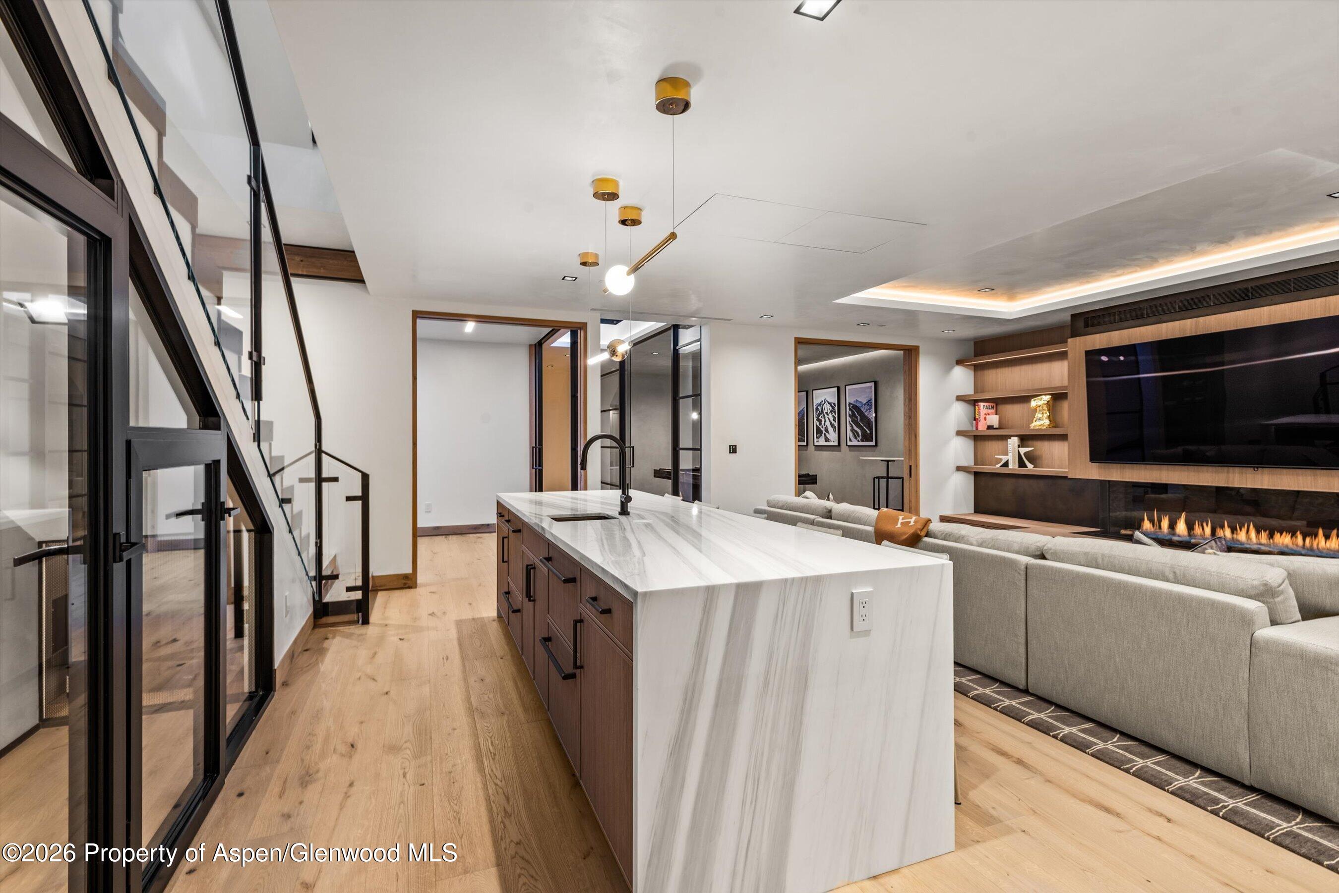 411 Pearl Court