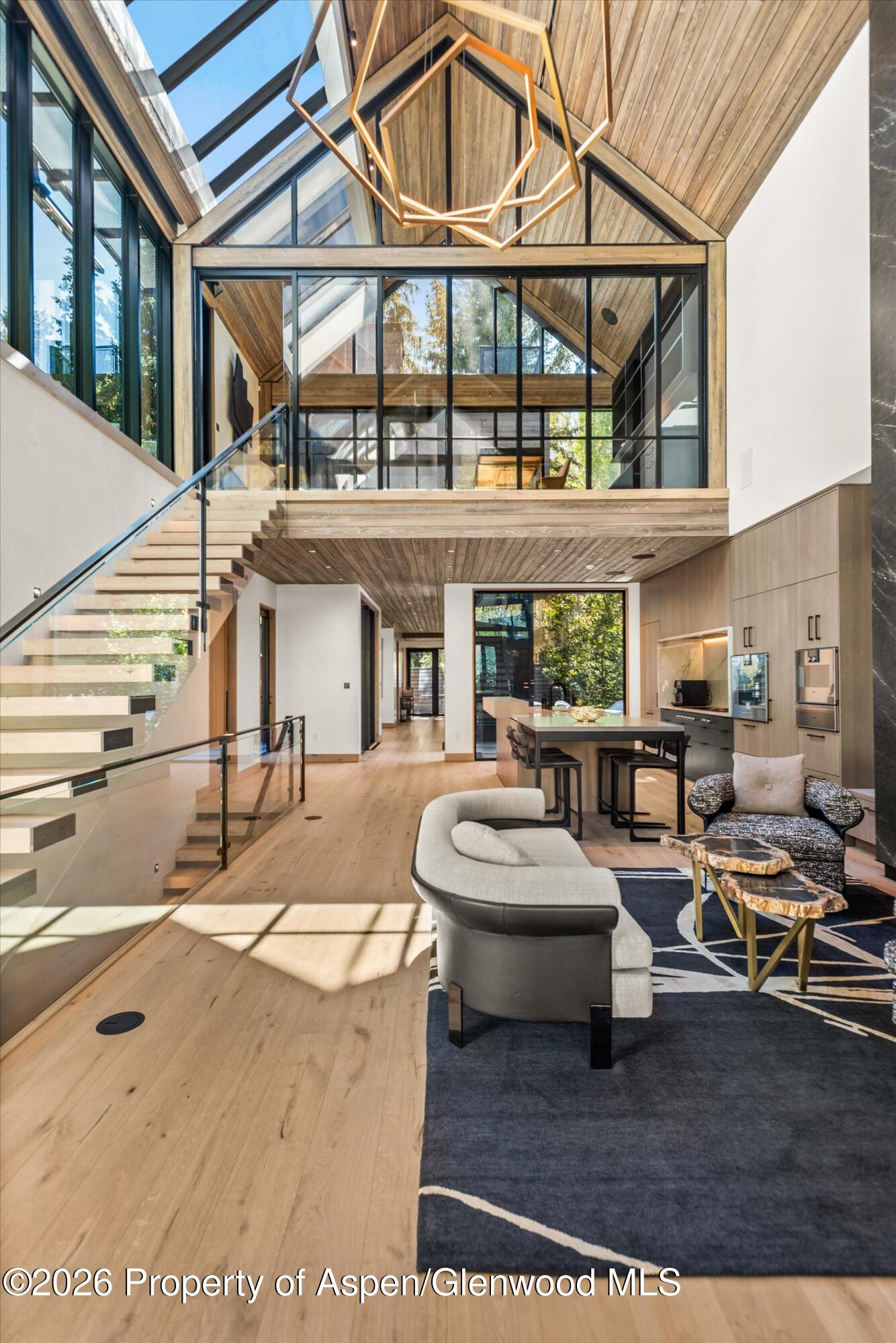 411 Pearl Court