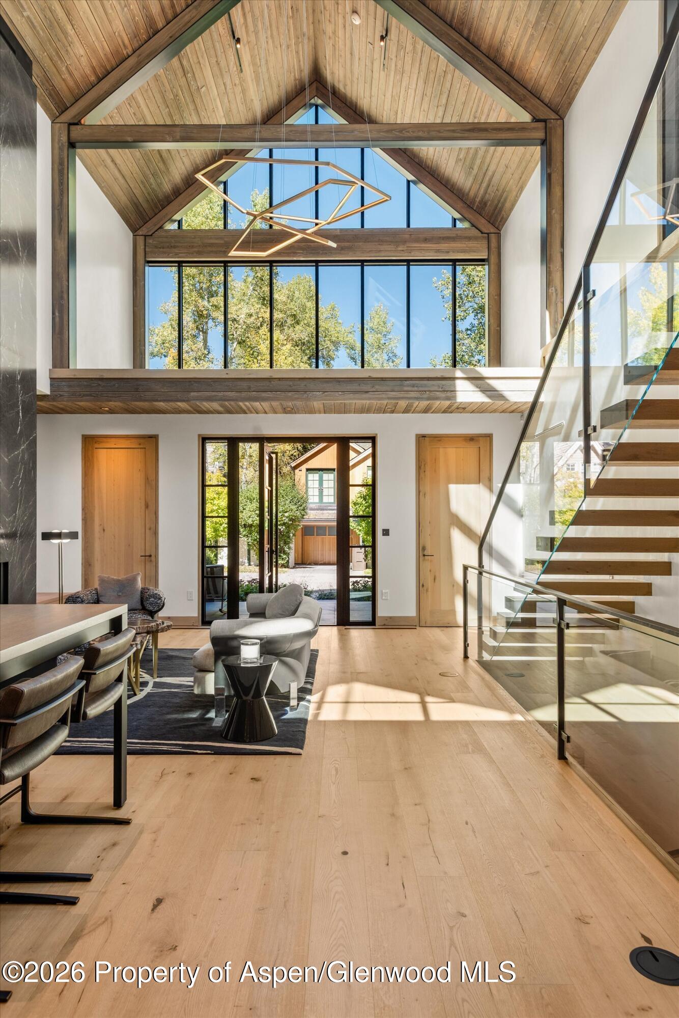 411 Pearl Court