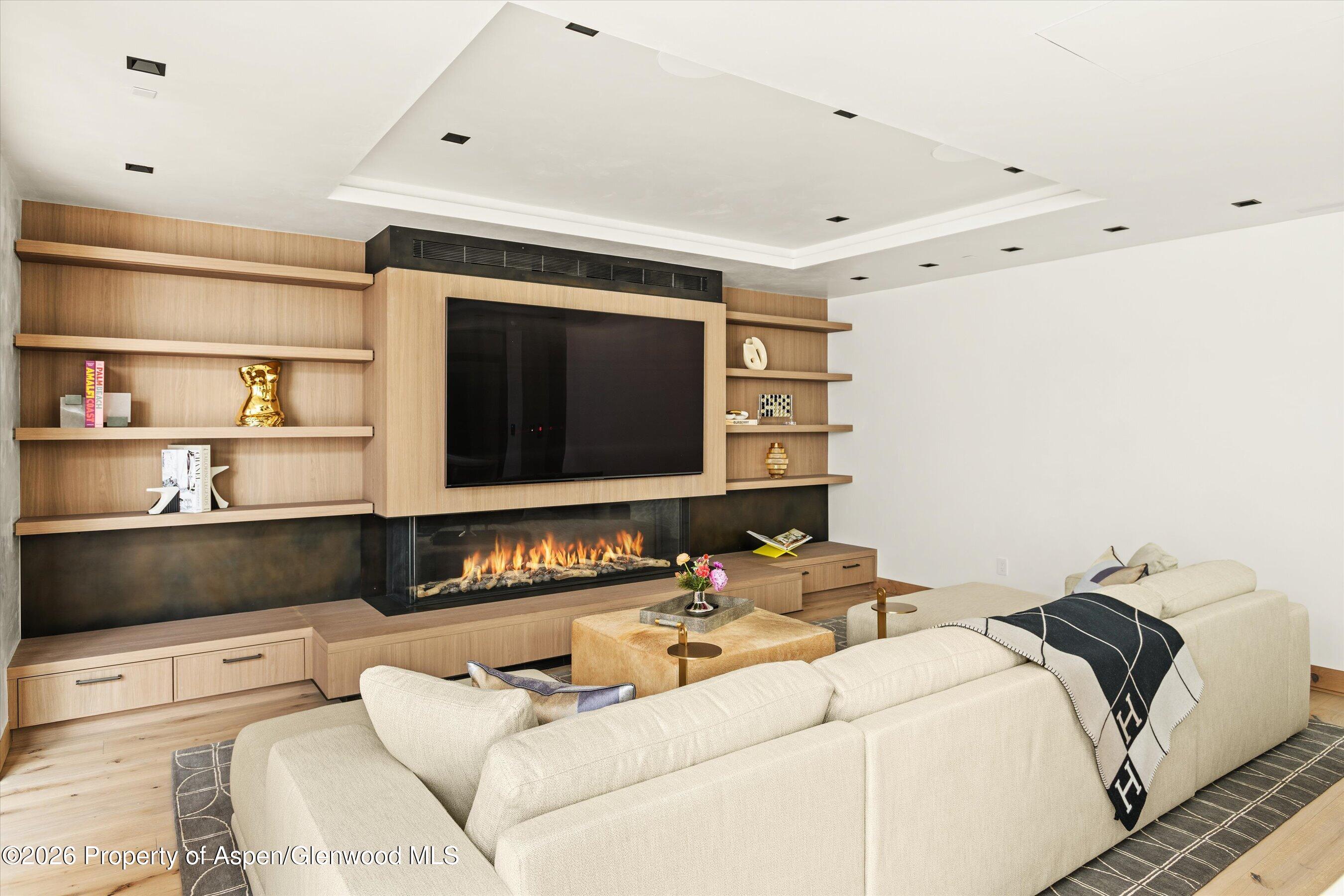 411 Pearl Court