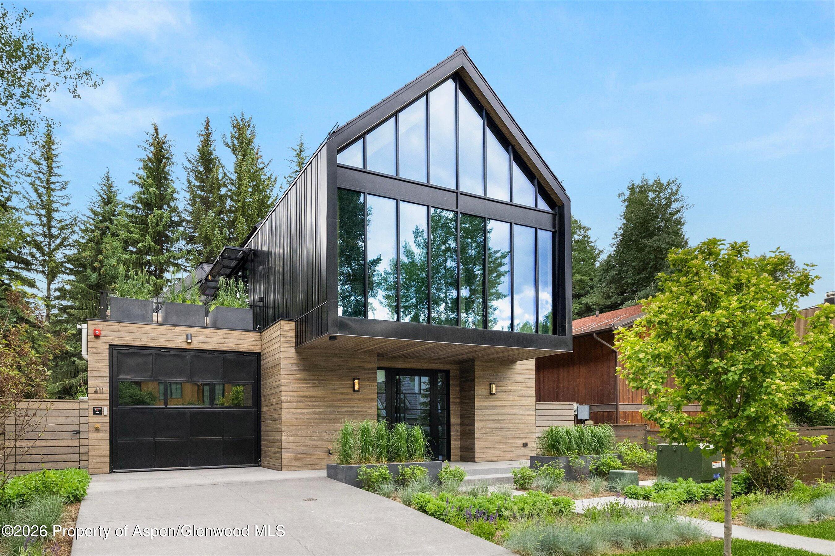 411 Pearl Court