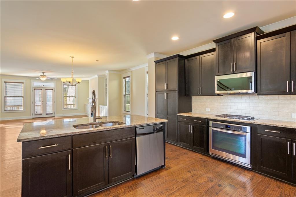 1566 Roswell Street SE