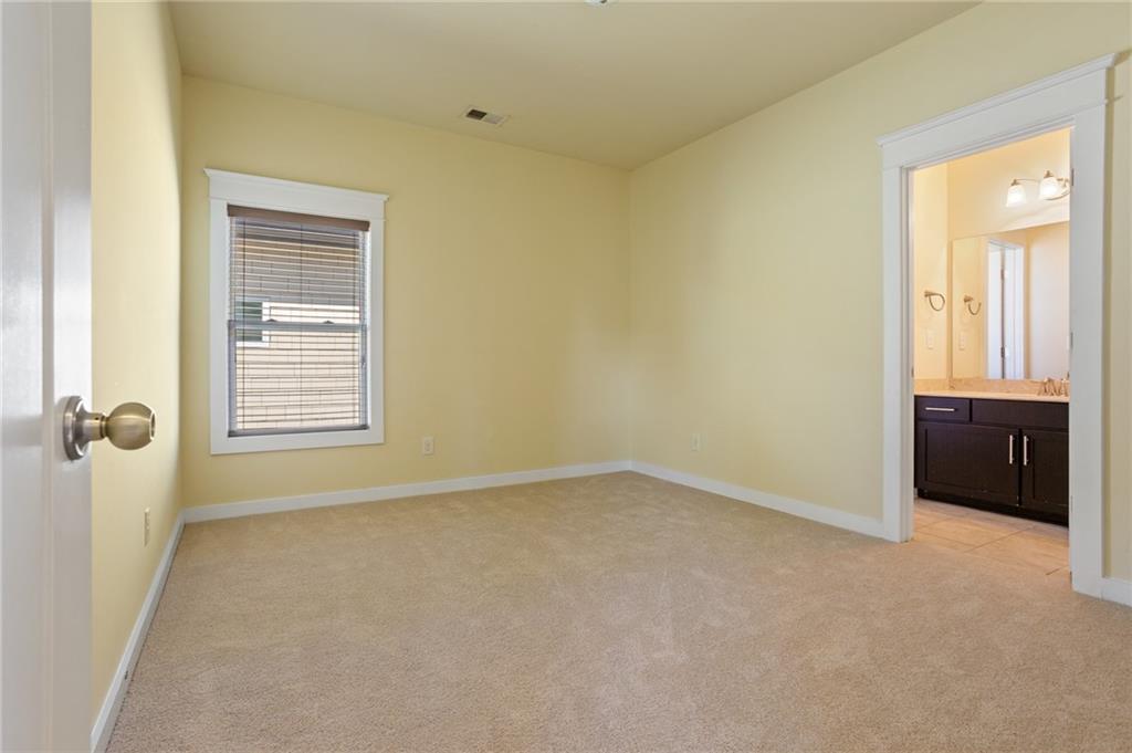 1566 Roswell Street SE