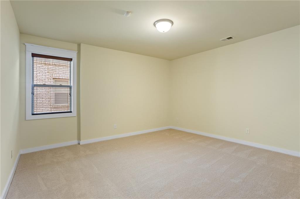 1566 Roswell Street SE