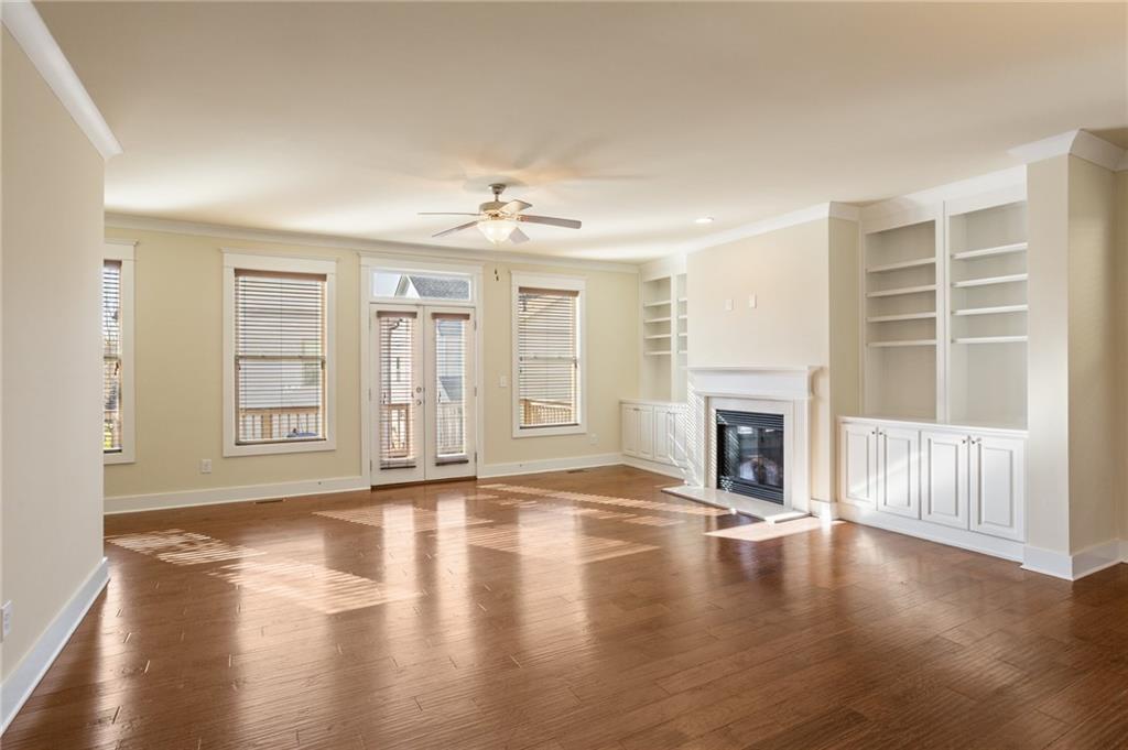 1566 Roswell Street SE