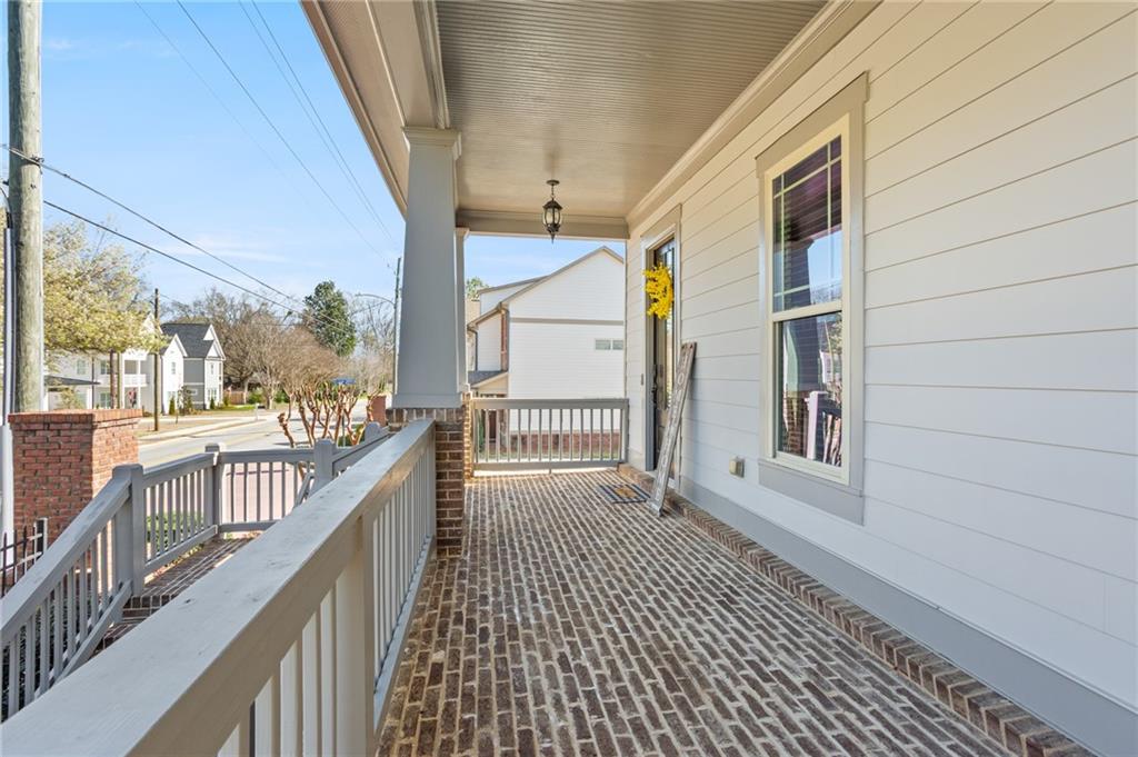 1566 Roswell Street SE