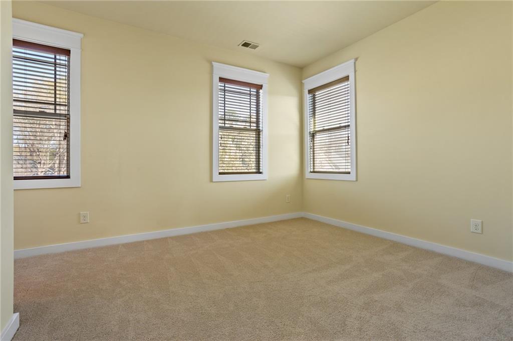 1566 Roswell Street SE