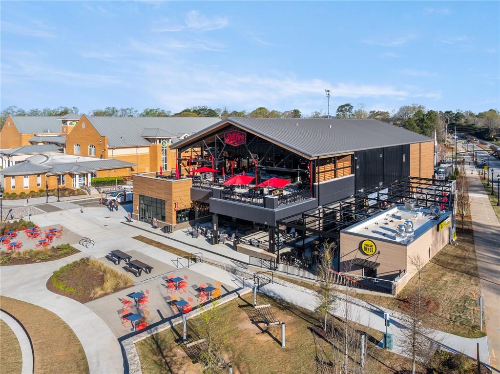 1566 Roswell Street SE