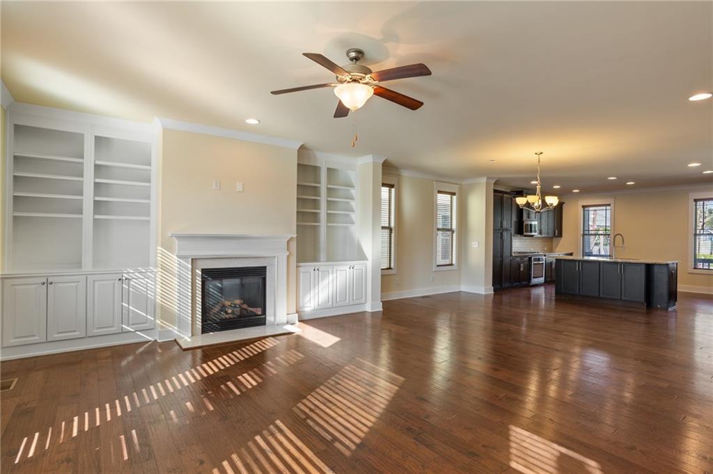 1566 Roswell Street SE