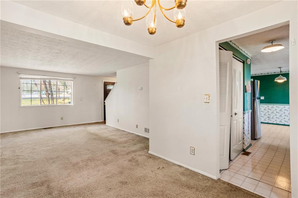 5420 Robin Hill Court