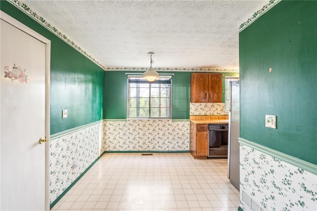 5420 Robin Hill Court