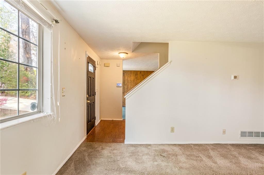 5420 Robin Hill Court