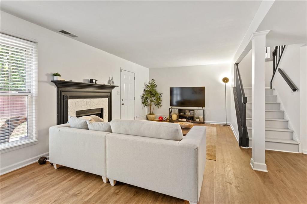 874 Baltimore Place SW