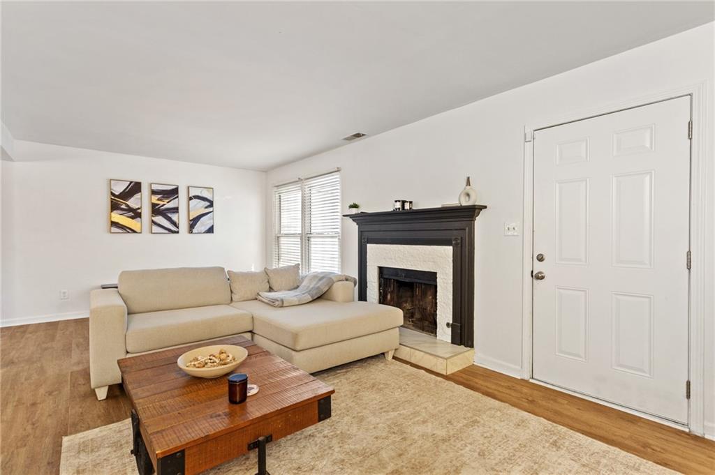 874 Baltimore Place SW