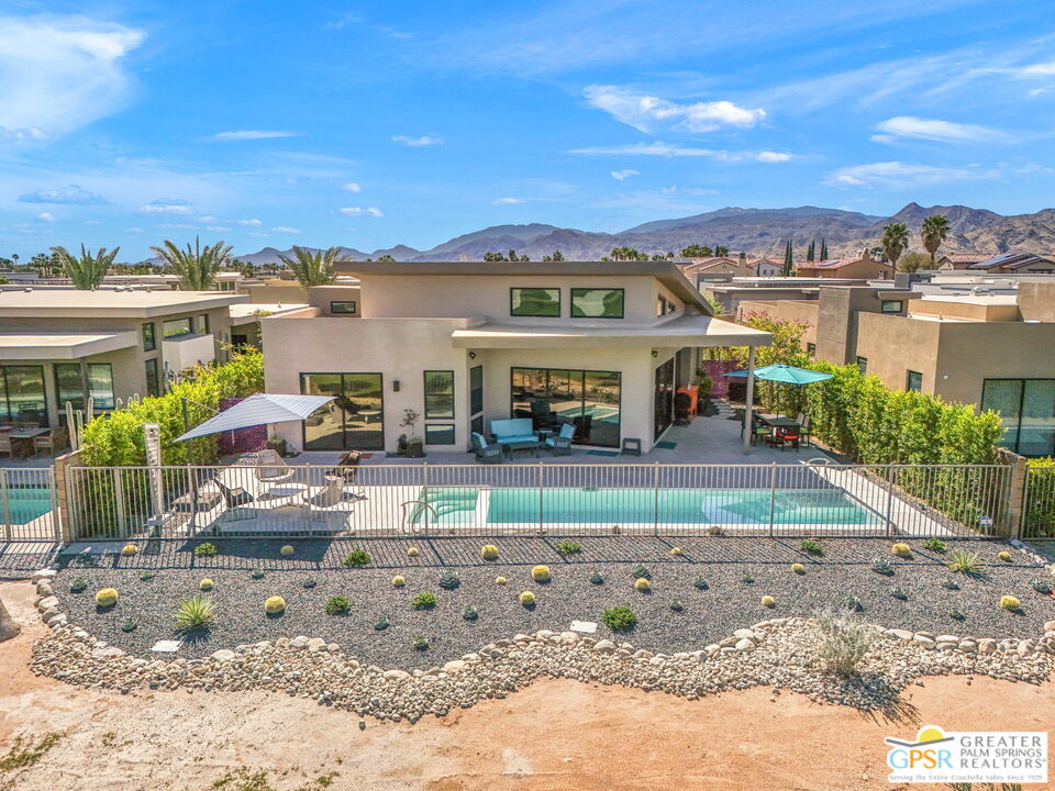 4321 Lumina Way