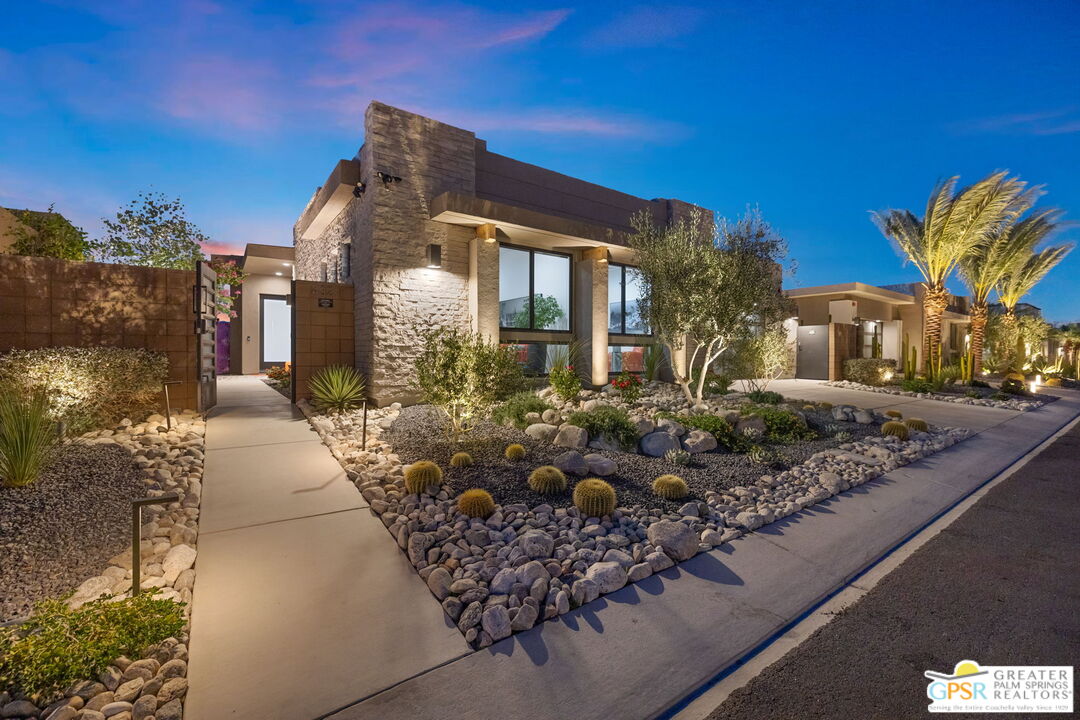 4321 Lumina Way
