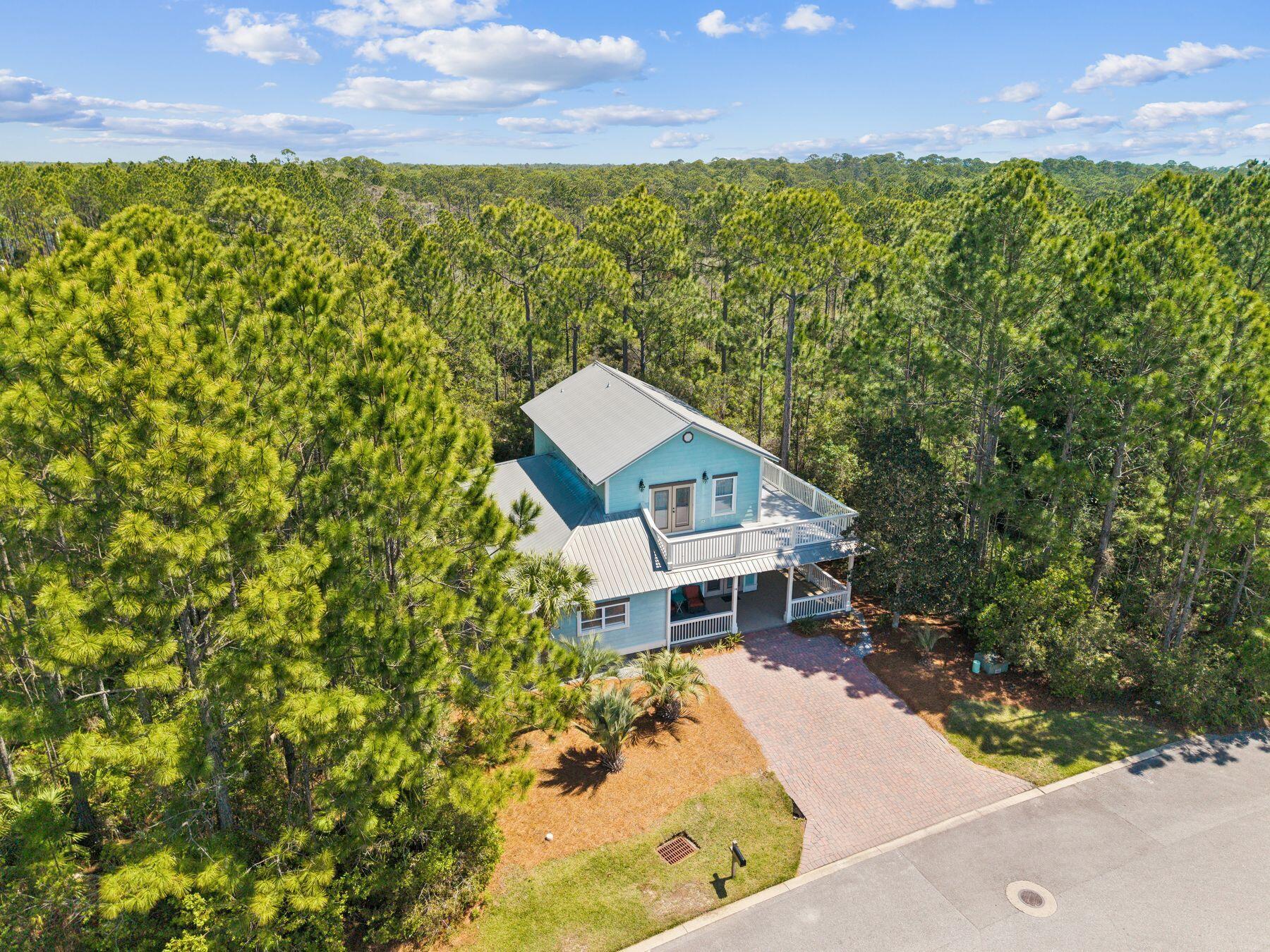 14 Breezeway Boulevard