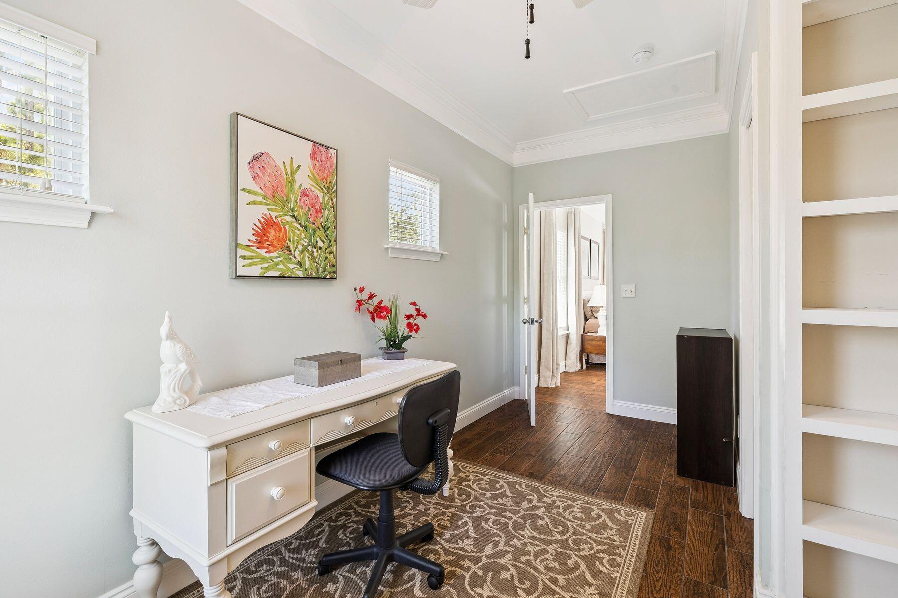 14 Breezeway Boulevard