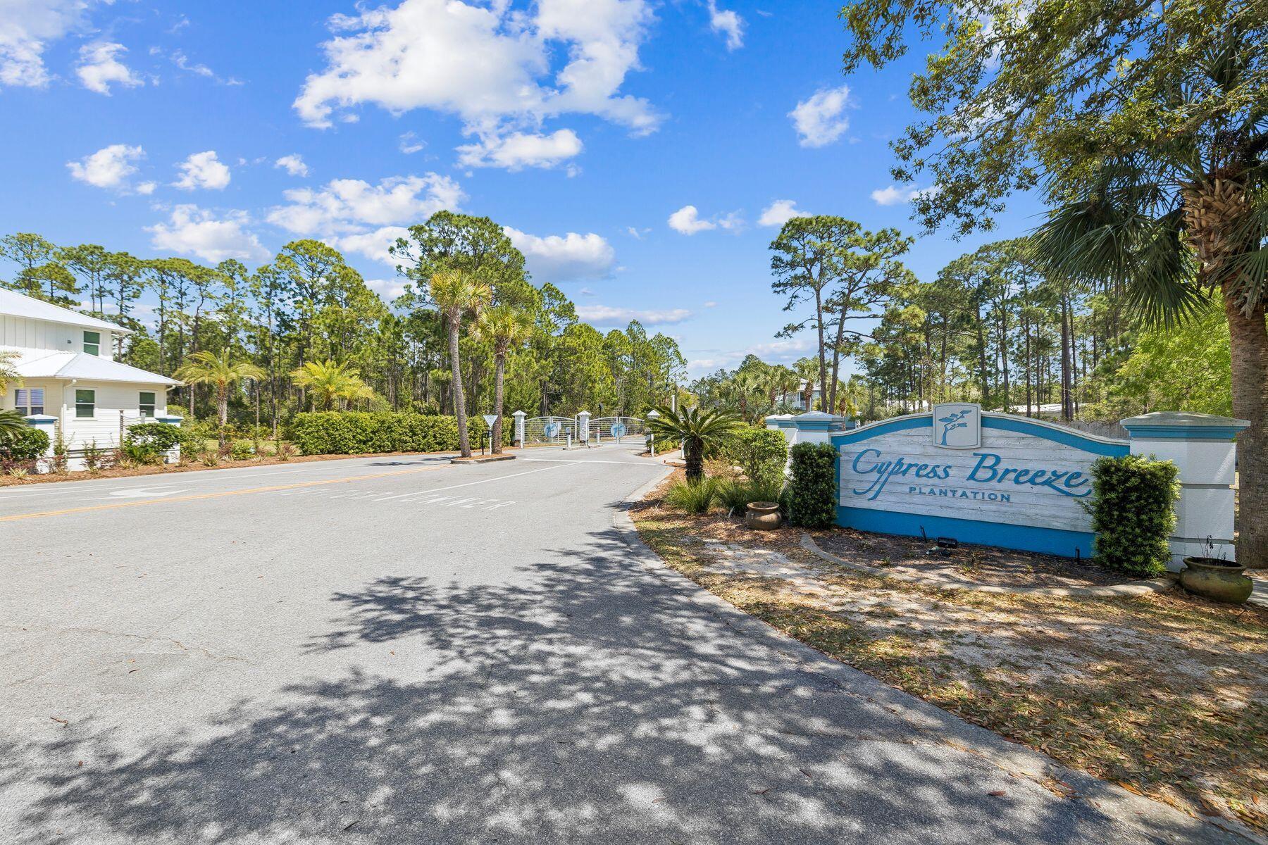 14 Breezeway Boulevard