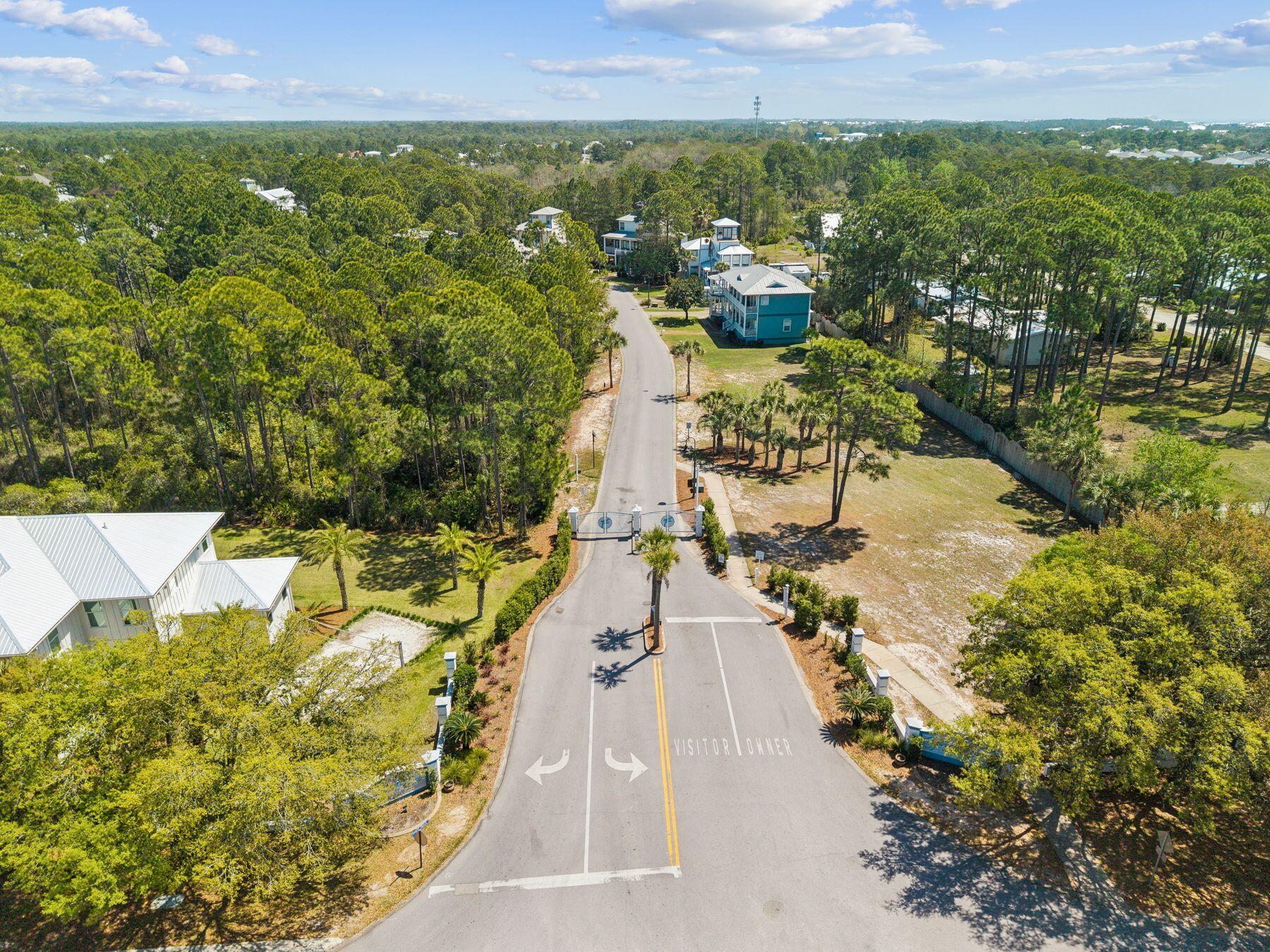 14 Breezeway Boulevard