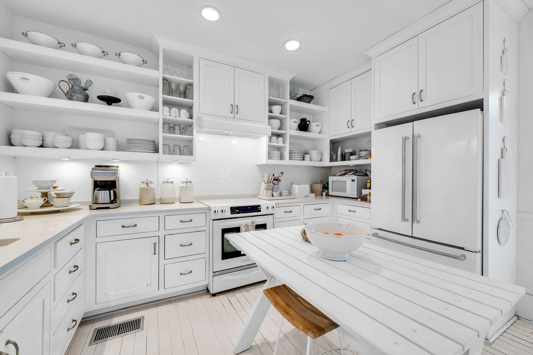 115 Satinwood & Lot 18 Gov SD Drive