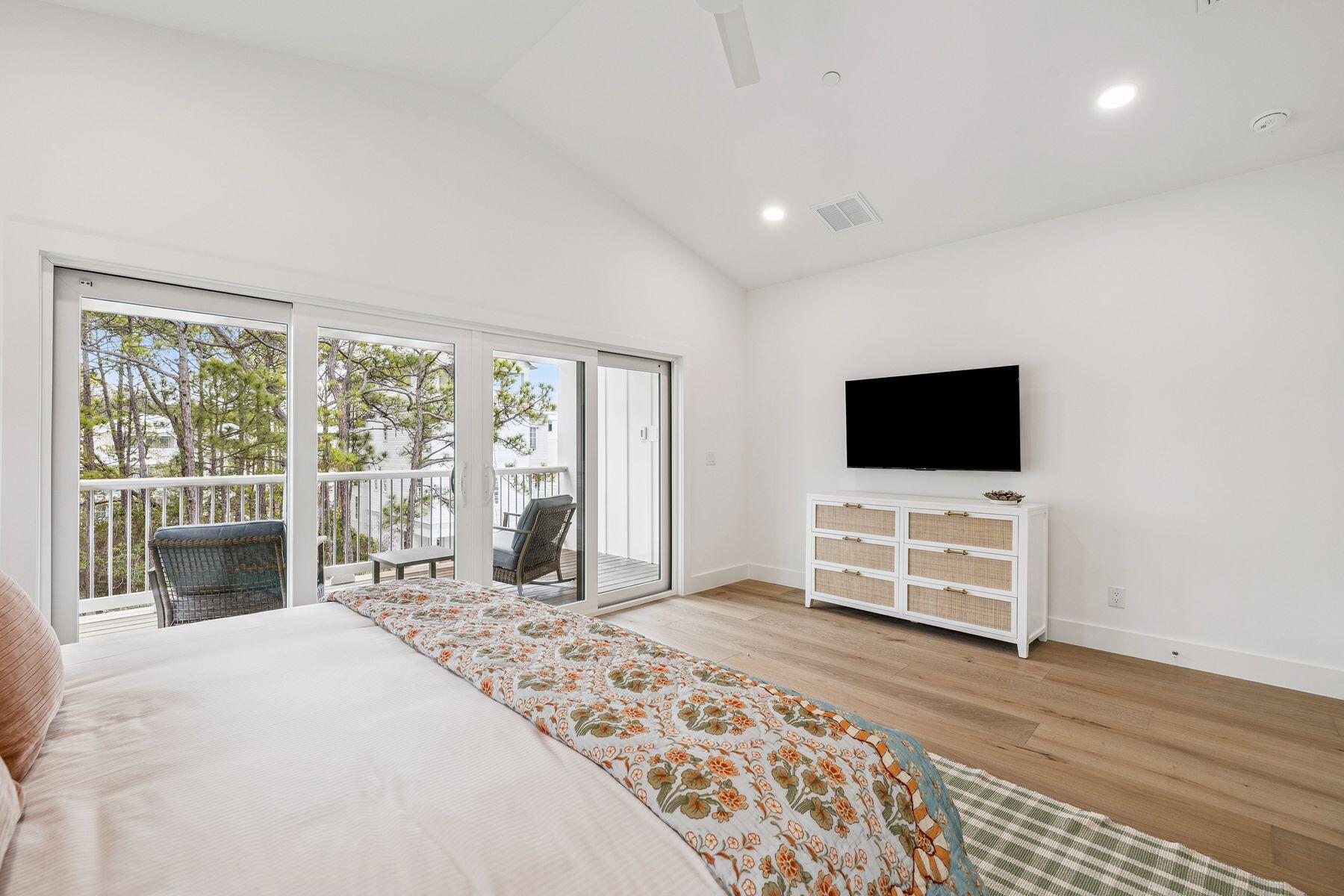 70 Santa Clara Street