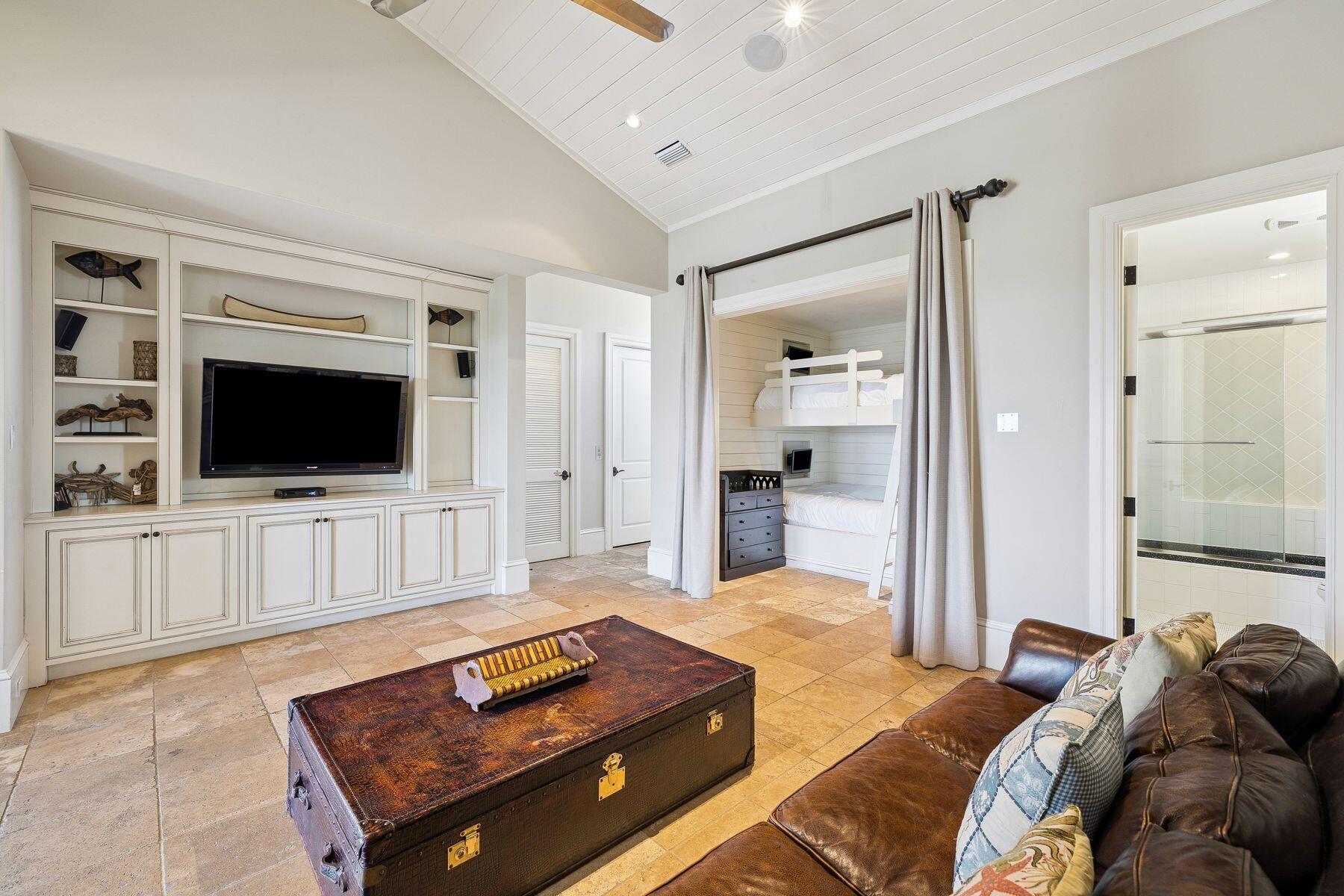 3469 Scenic Highway 98