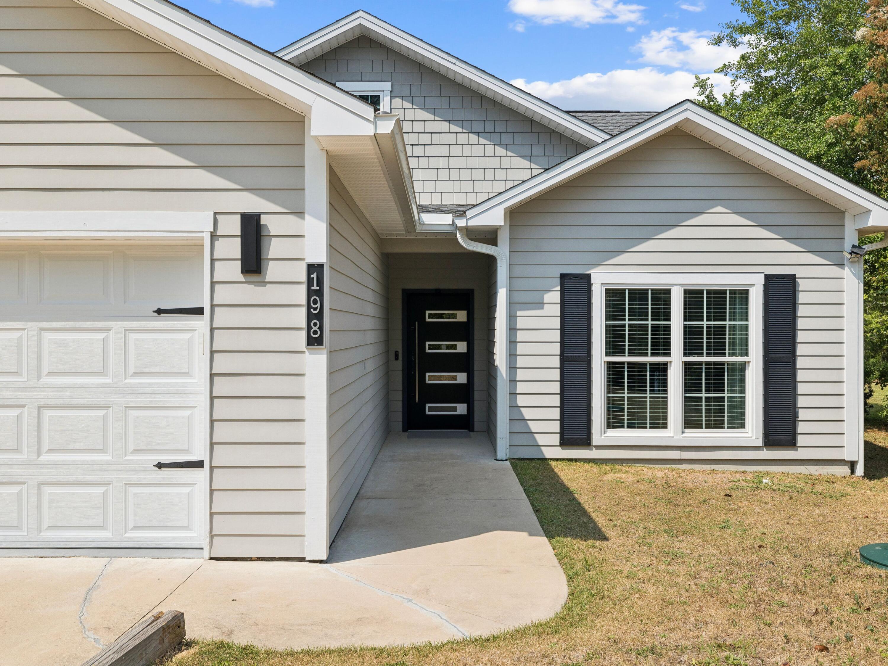 198 Waterside Lane