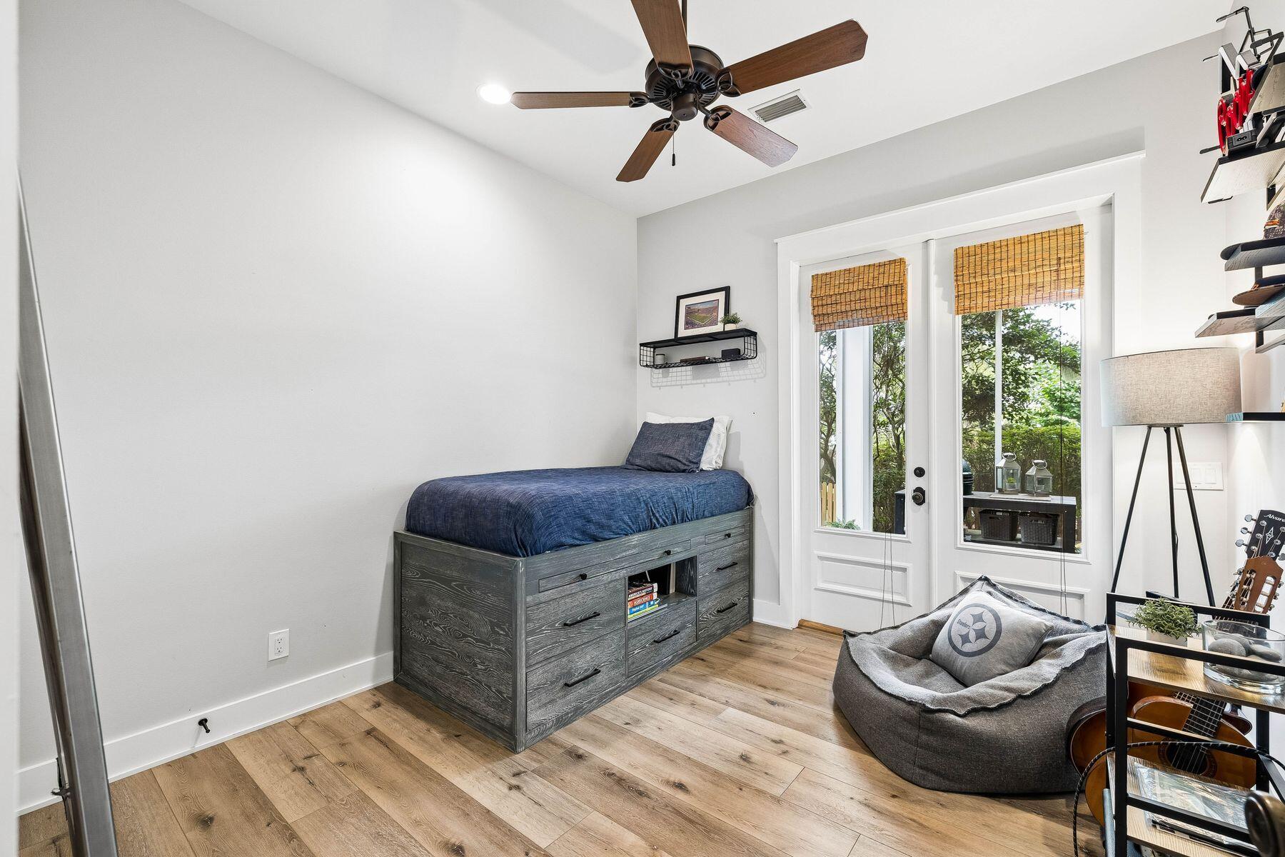 501 Carson Oaks Lane