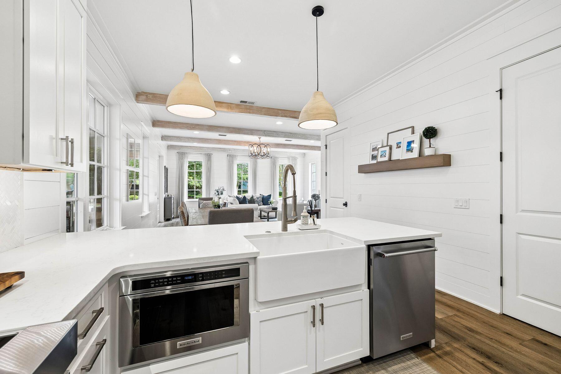501 Carson Oaks Lane