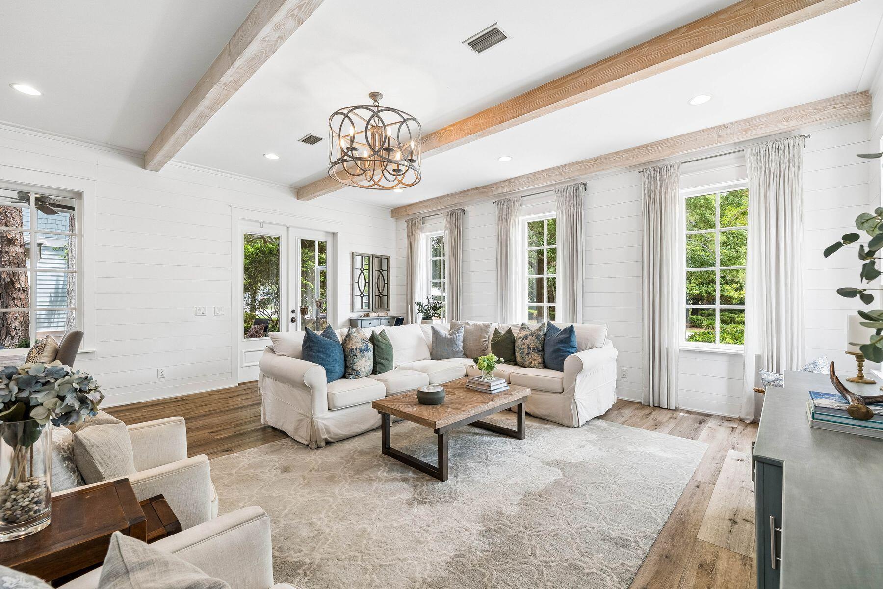 501 Carson Oaks Lane