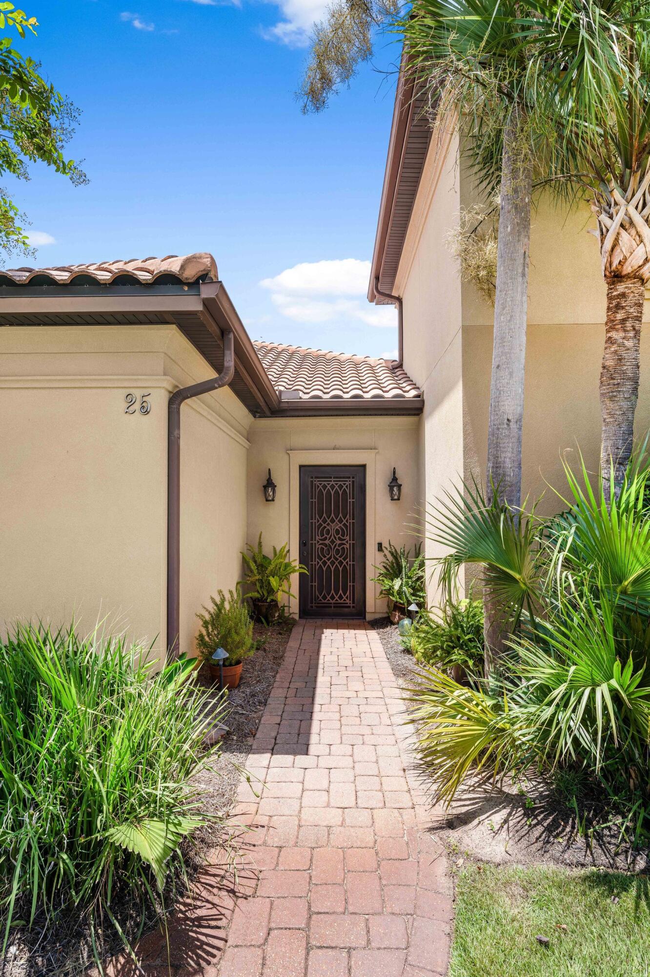 25 Garnet Place