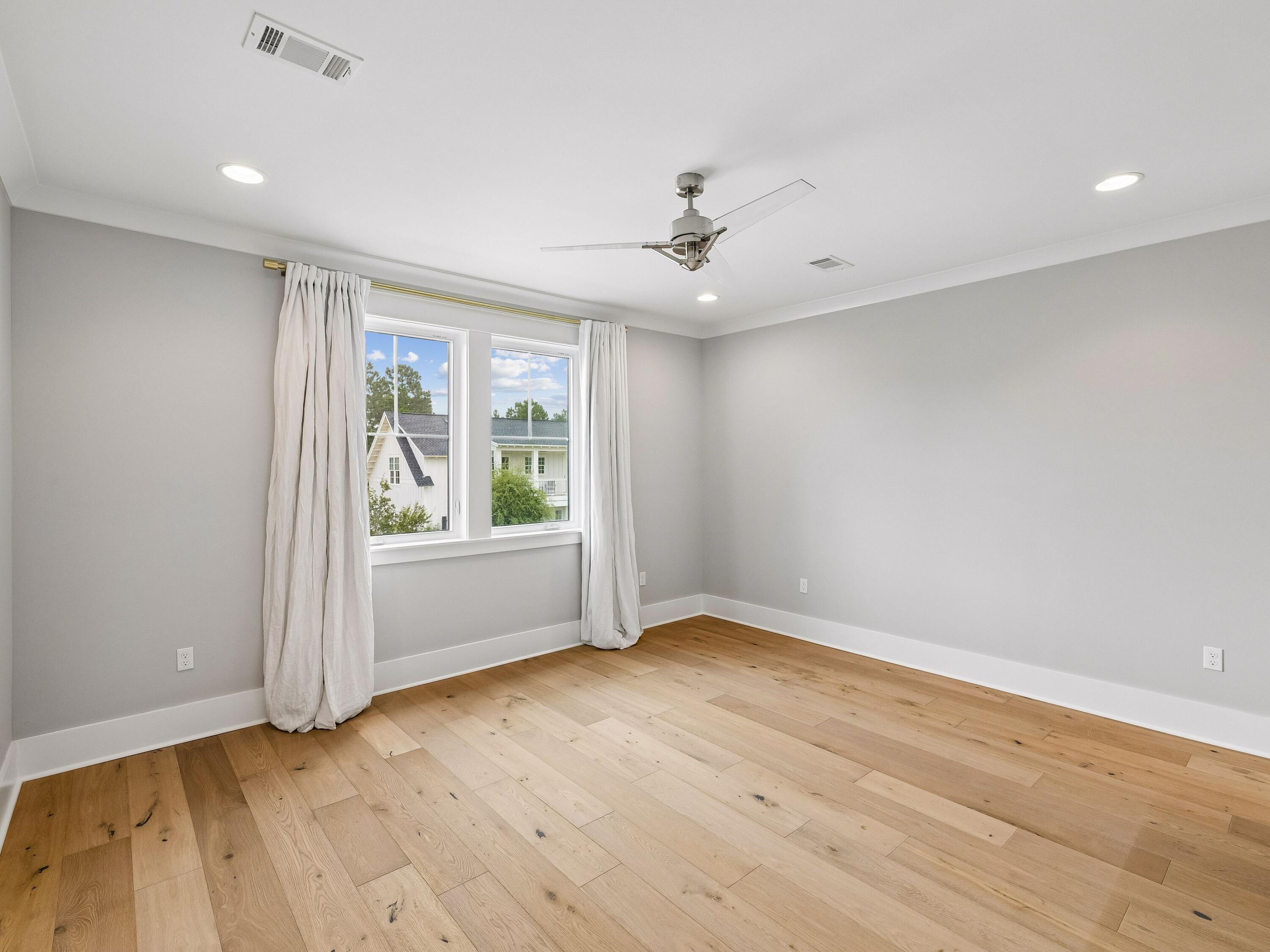 224 Needle Cast Lane