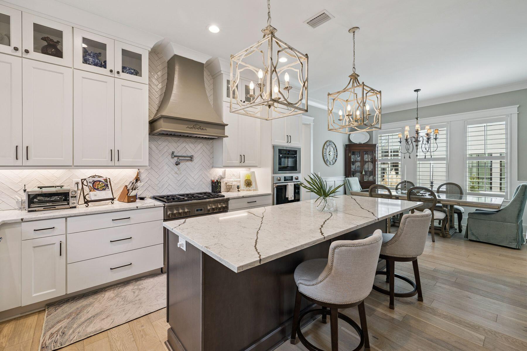 113 White Cliffs Drive