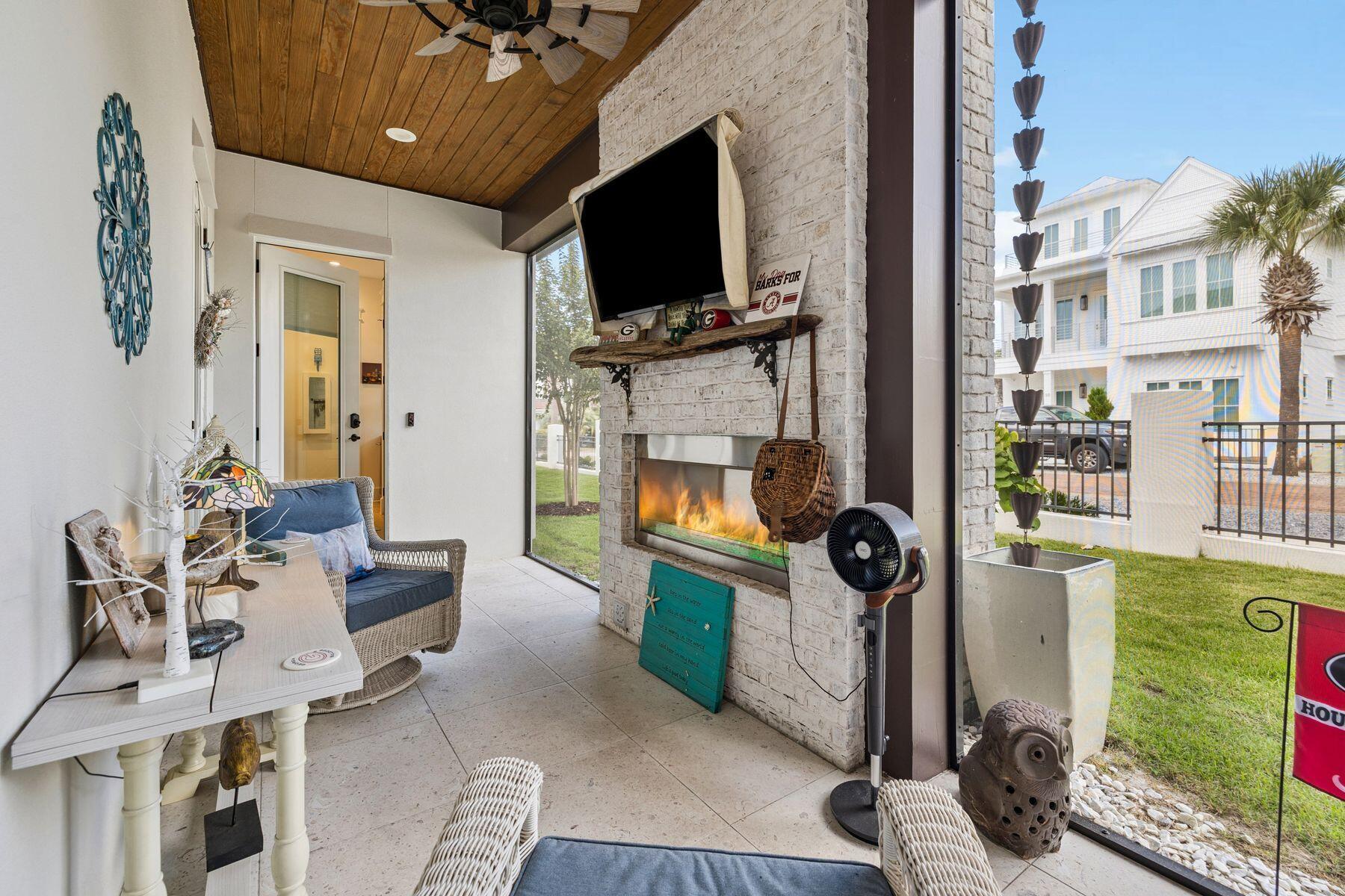 113 White Cliffs Drive