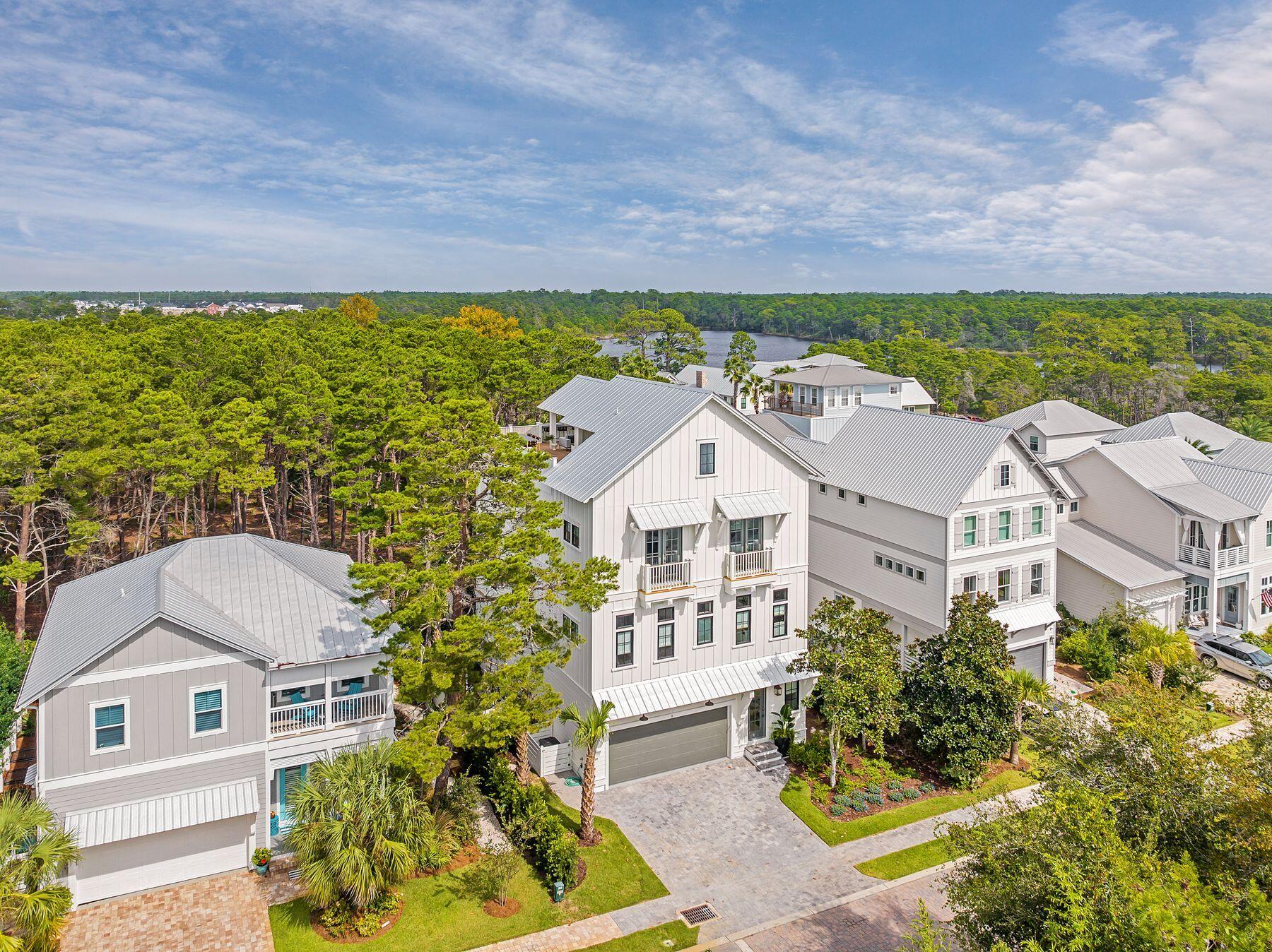 36 Grande Pointe Circle