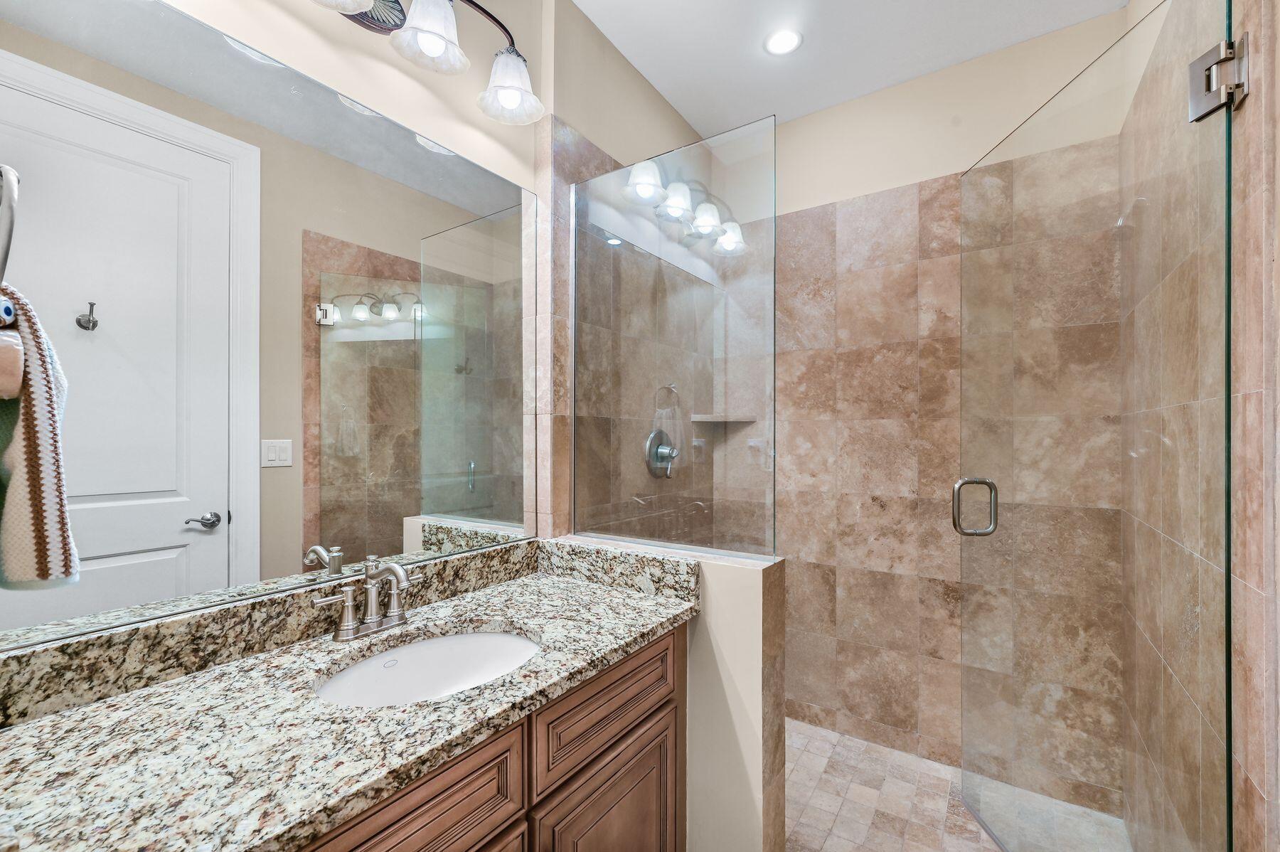 1363 W County Highway 30A, UNIT 3103