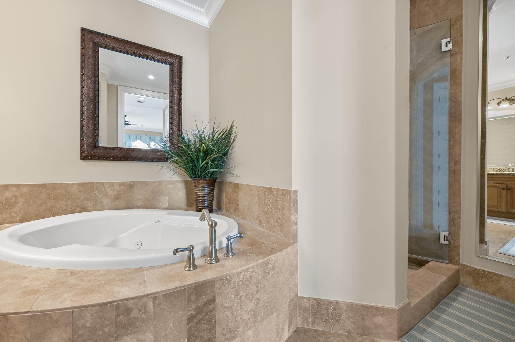 1363 W County Highway 30A, UNIT 3103