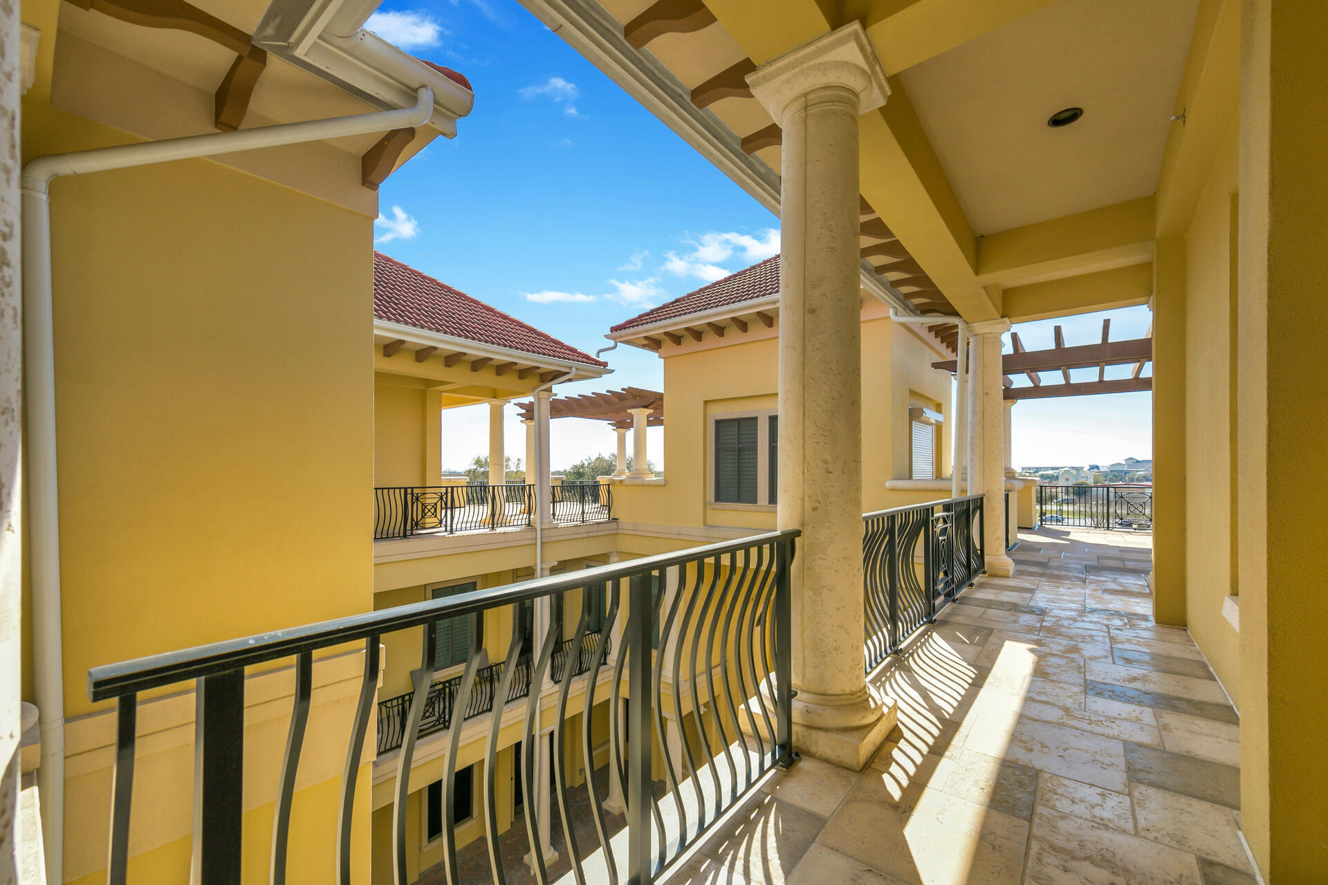 4405 W Commons Drive