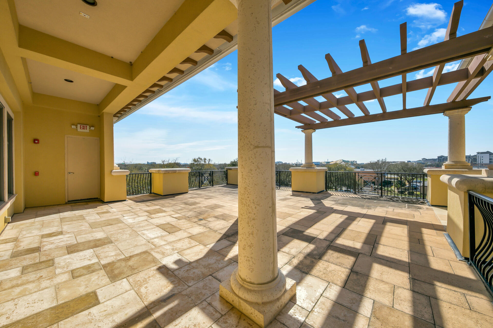 4405 W Commons Drive